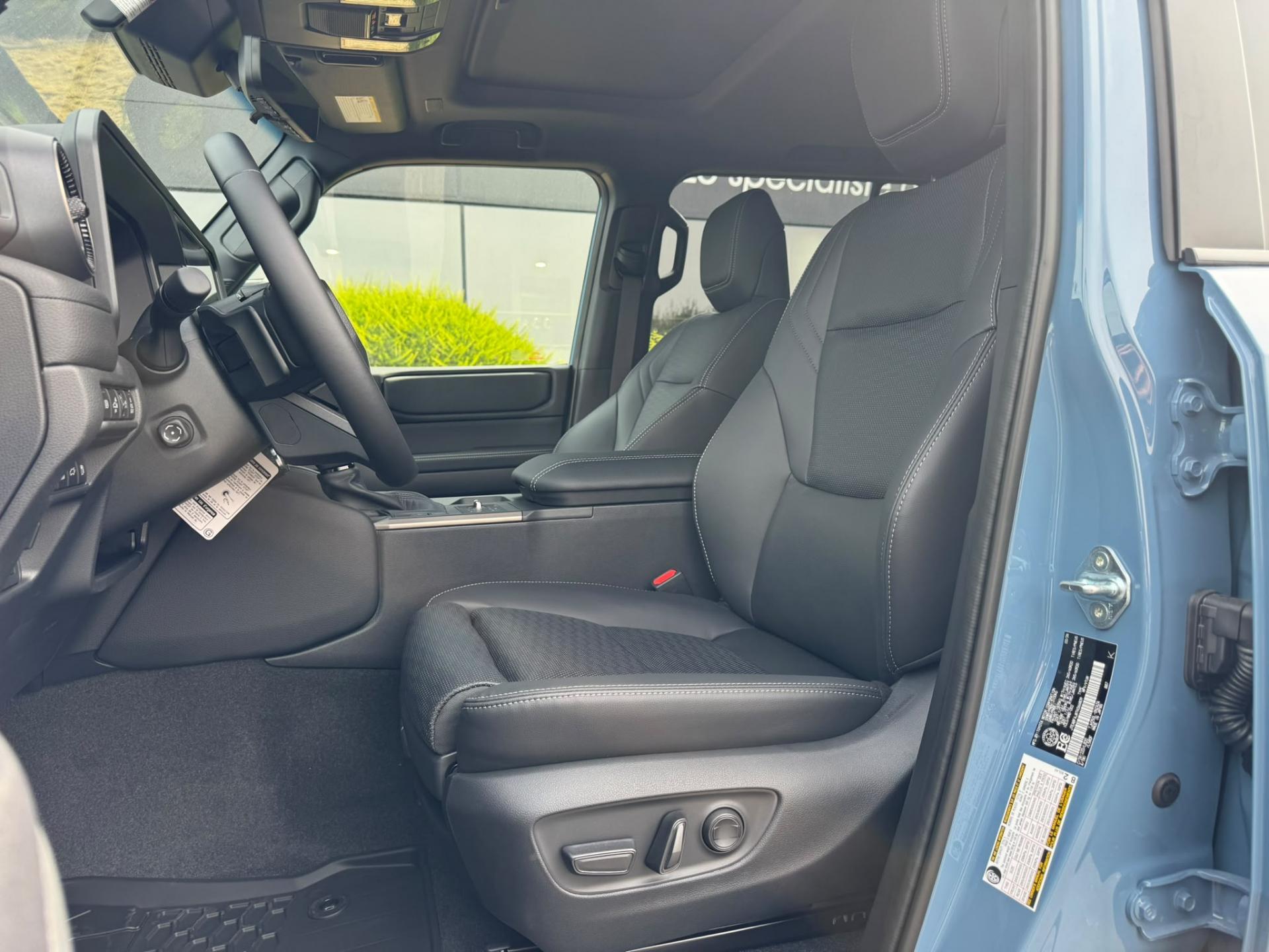 TOYOTA LAND CRUISER PREMIUM PACKAGE 4WD WAGON HYBRID