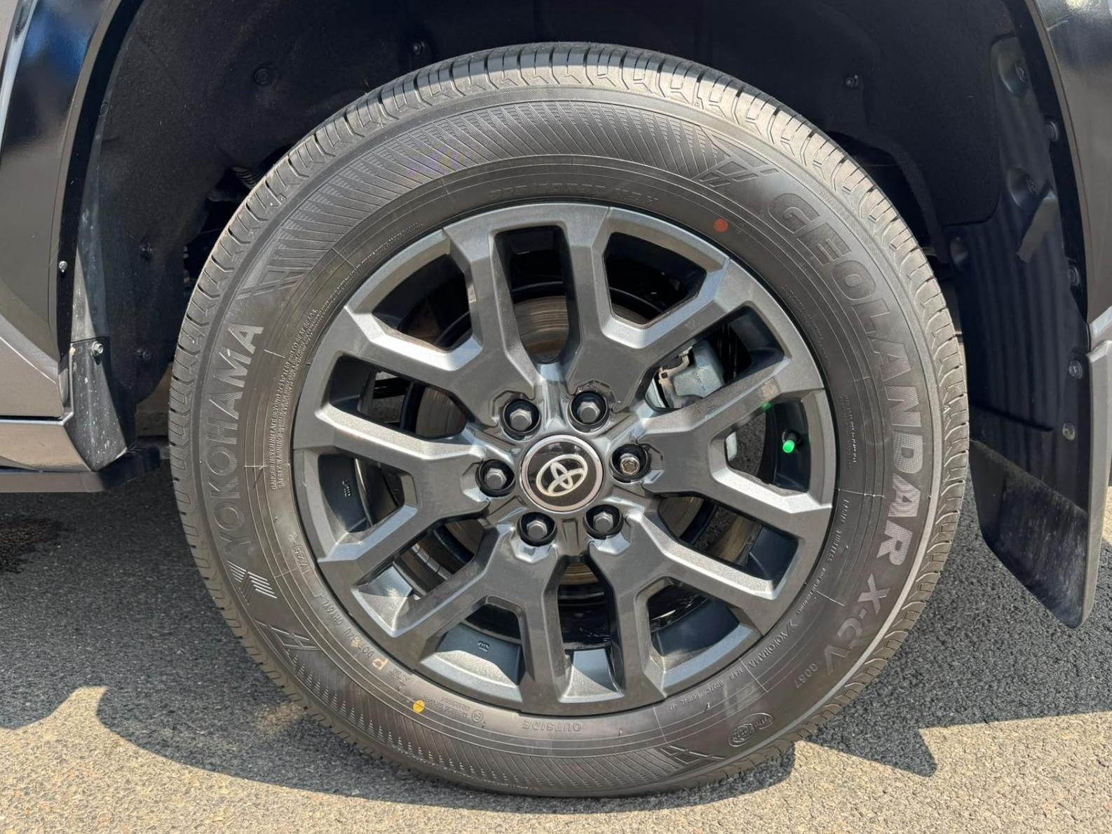 TOYOTA SEQUOIA PLATINUM HYBRID AWD