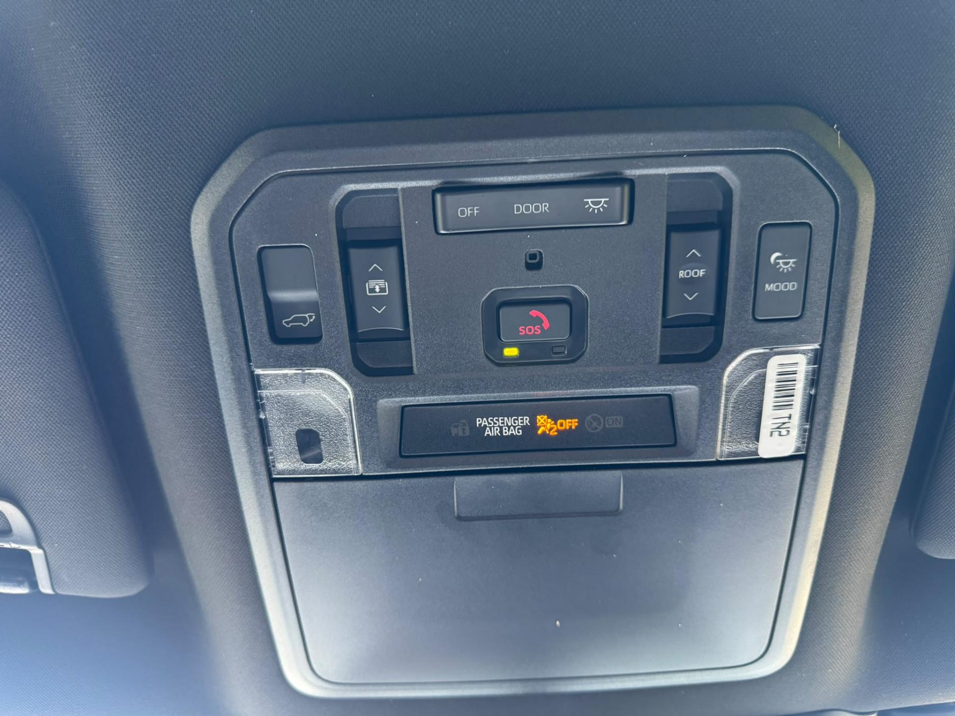 TOYOTA SEQUOIA PLATINUM HYBRID AWD