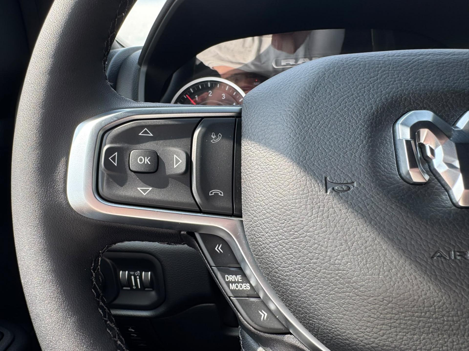 DODGE RAM 1500 CREW BIGHORN BACK COUNTRY V8