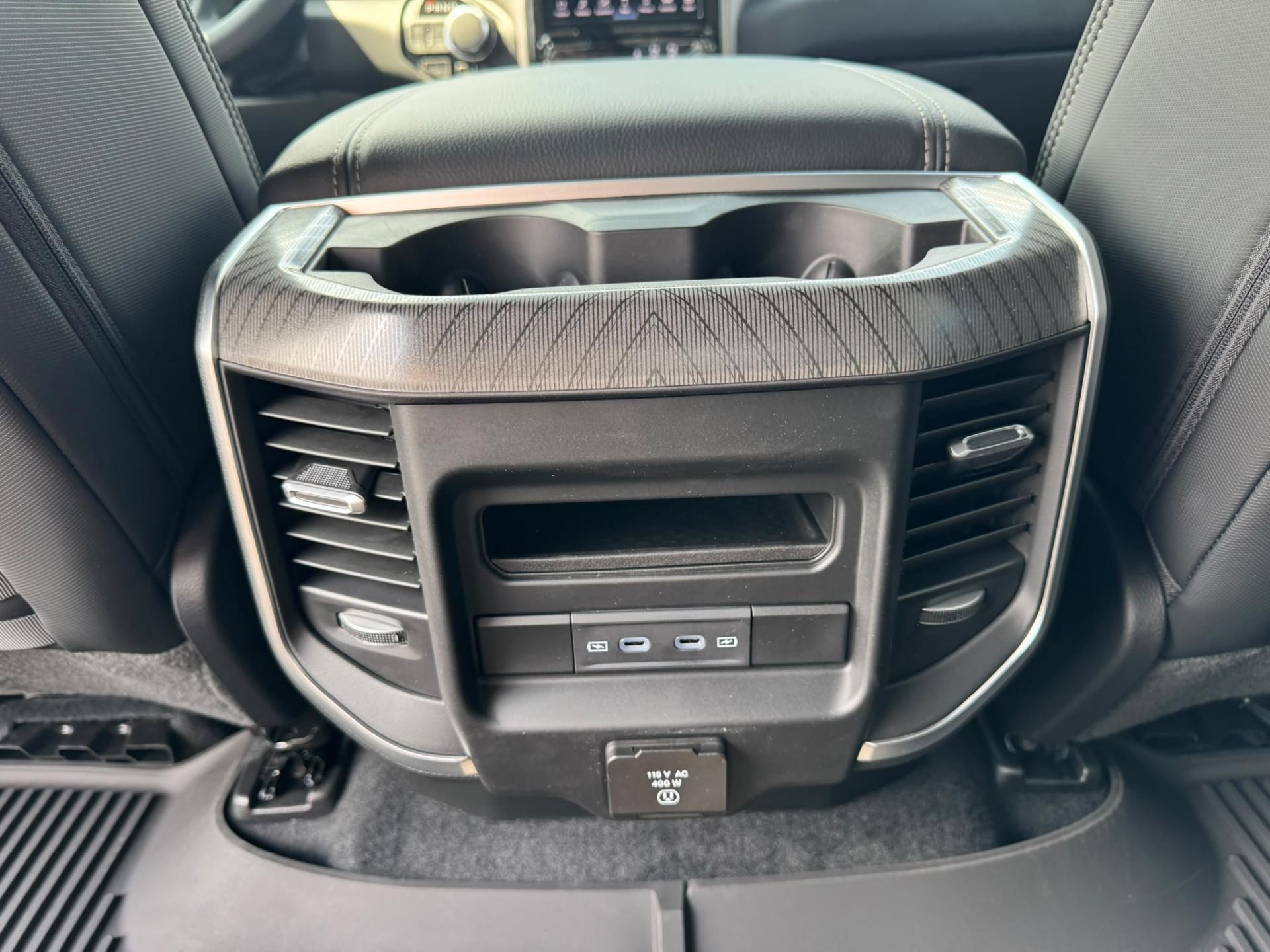DODGE RAM 1500 CREW BIGHORN BACK COUNTRY V8