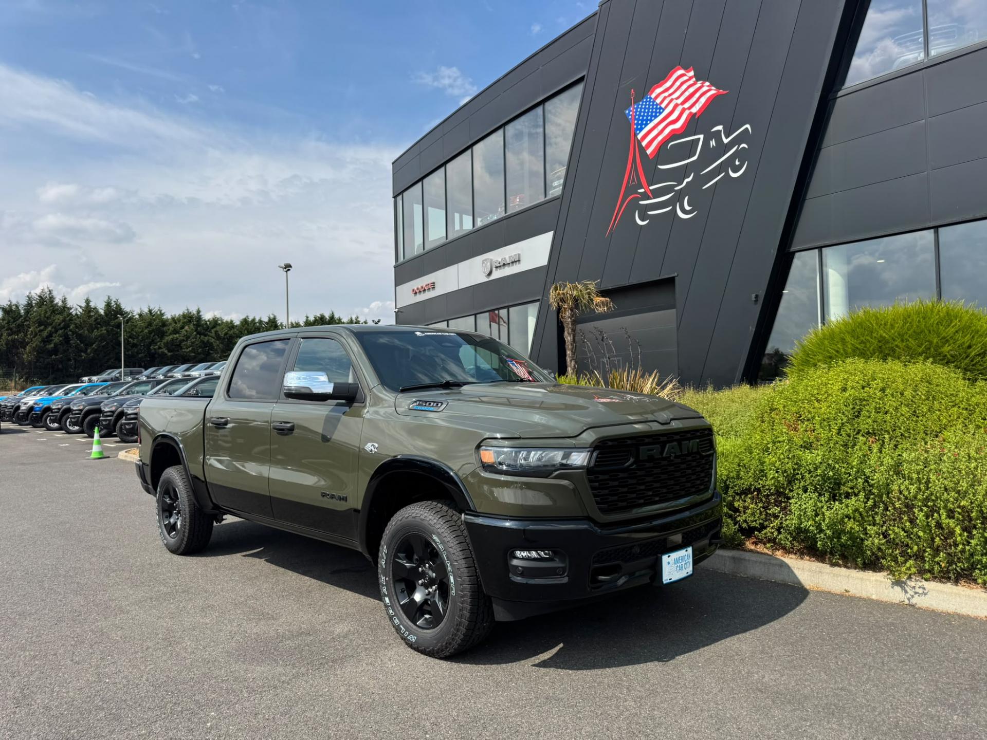 DODGE RAM 1500 CREW BIGHORN BACK COUNTRY V8