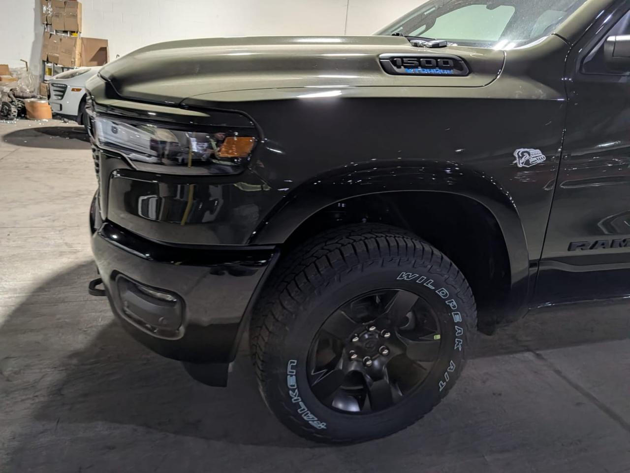 DODGE RAM 1500 CREW BIGHORN BACK COUNTRY V8