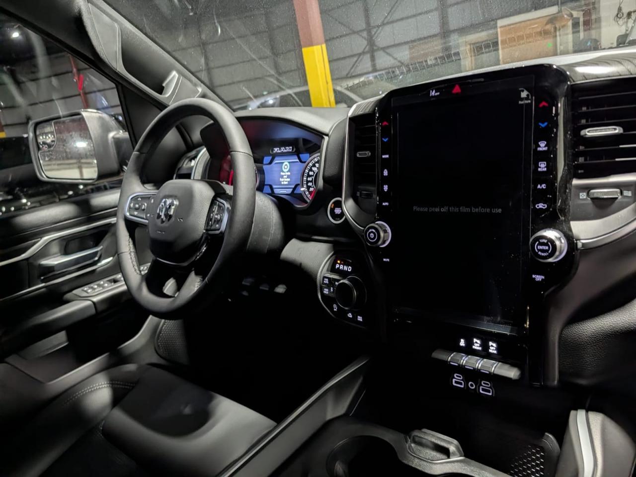 DODGE RAM 1500 CREW BIGHORN BACK COUNTRY V8