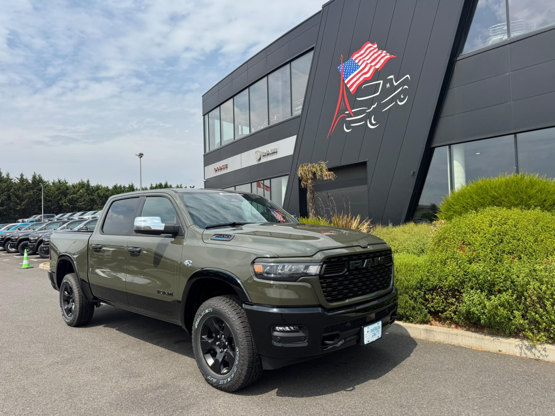 DODGE RAM 1500 CREW BIGHORN BACK COUNTRY V8