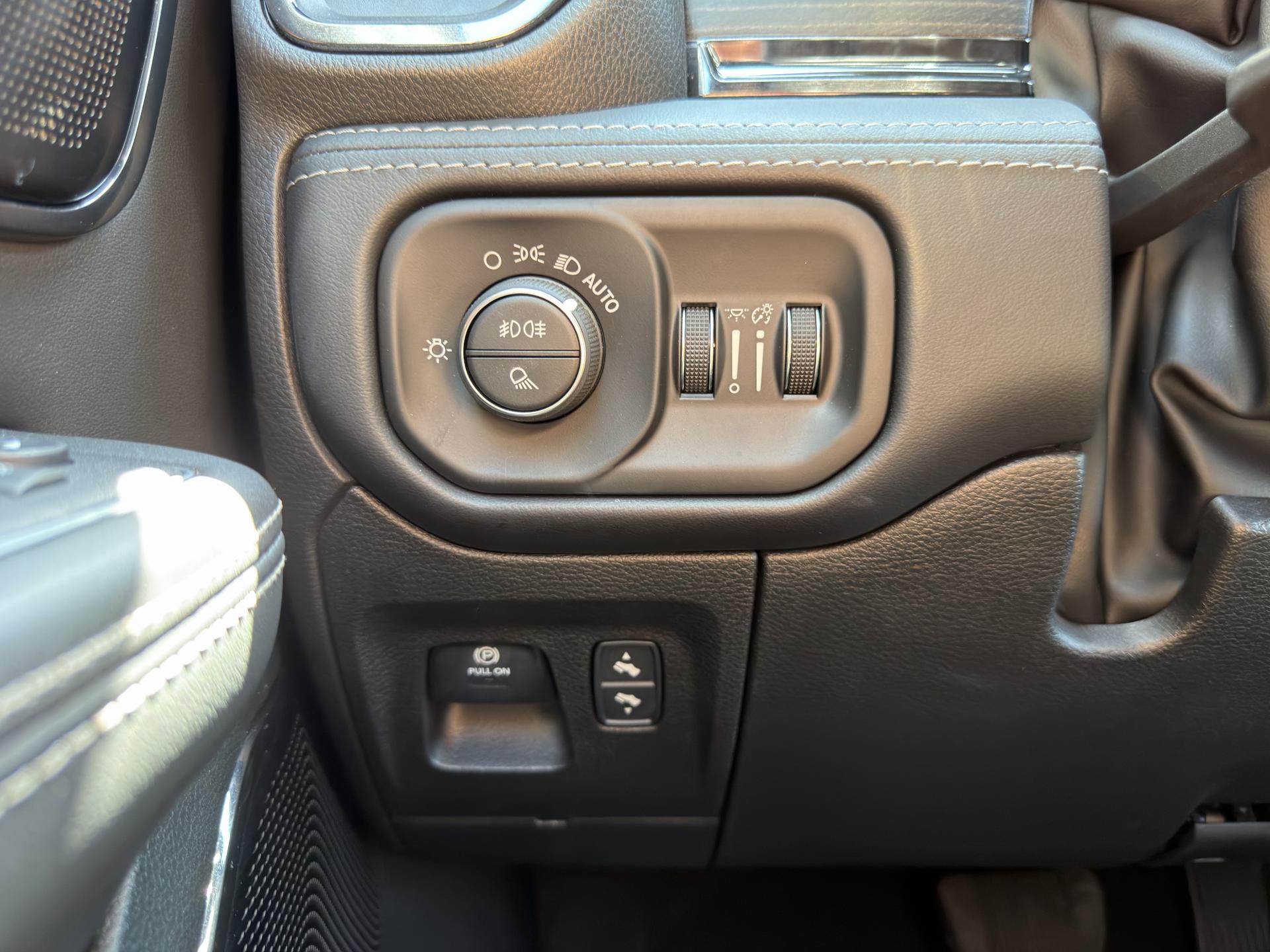 DODGE RAM LIMITED NIGHT EDITION