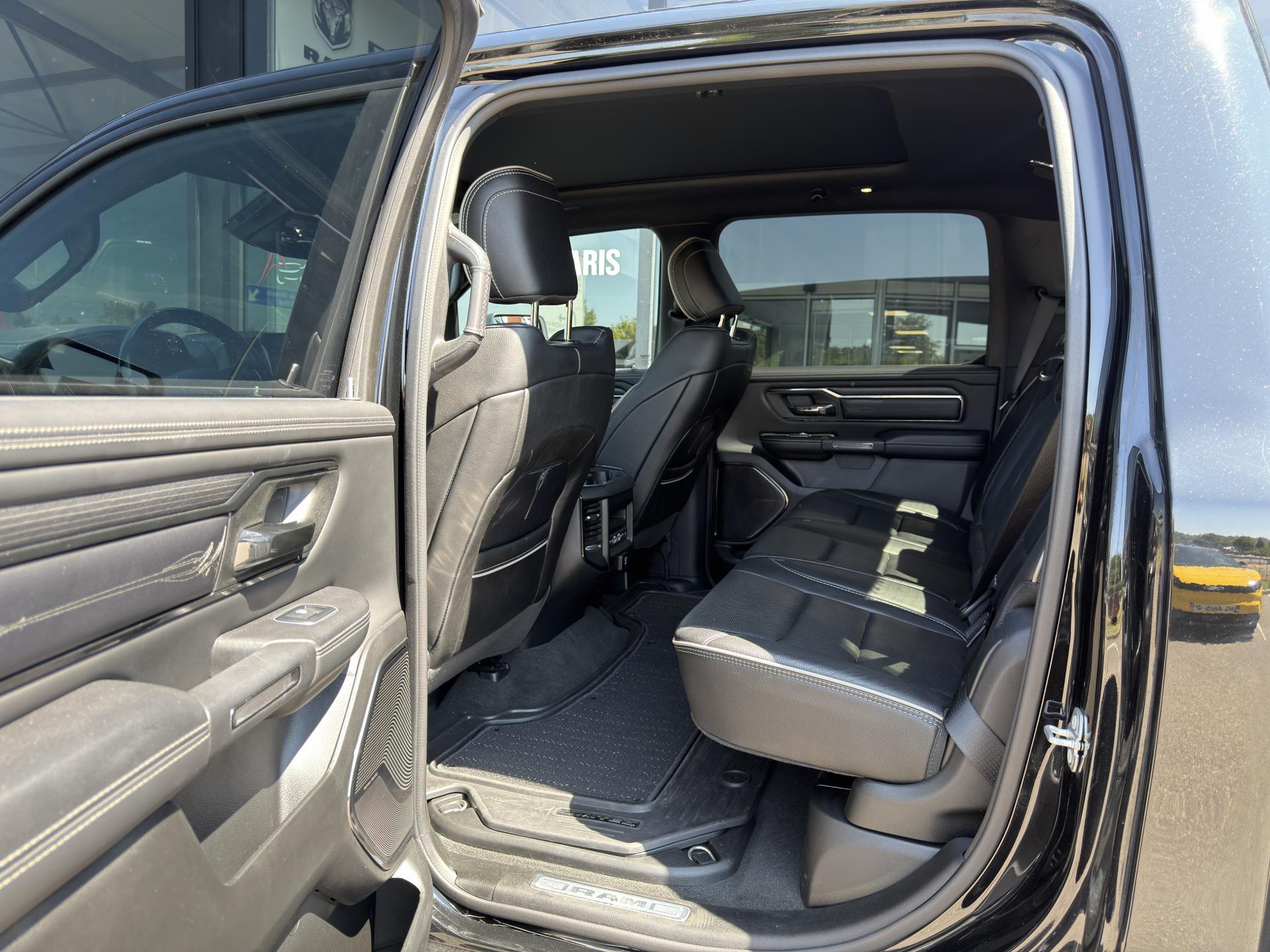 DODGE RAM LIMITED NIGHT EDITION