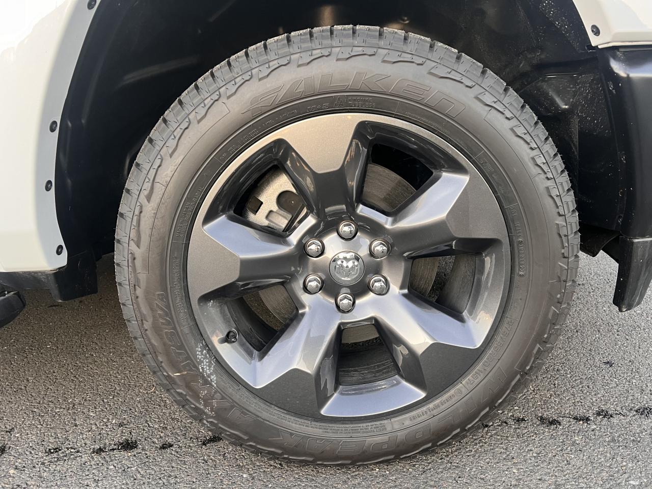 DODGE RAM 1500 CREW BIGHORN BUILT TO SERVE EDITION