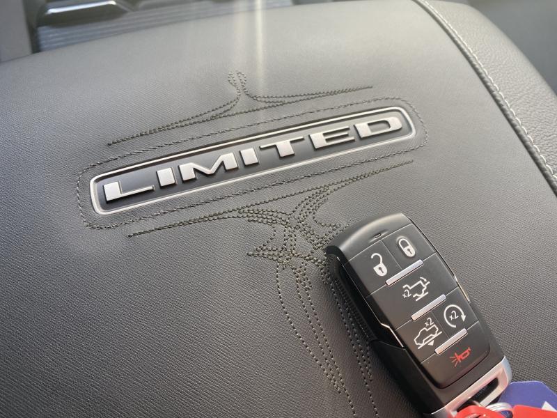 DODGE RAM 1500 CREW LIMITED RAMBOX