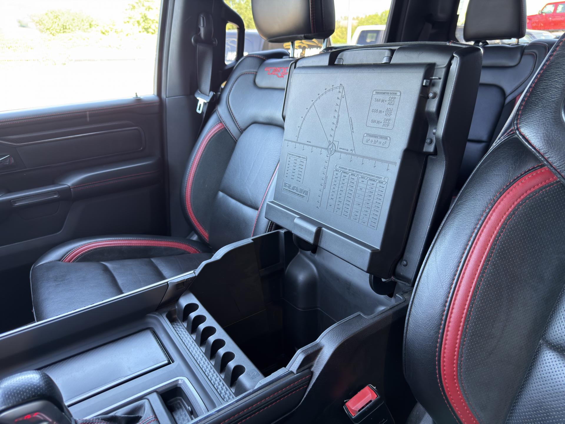 DODGE RAM TRX 6.2l V8 SUPERCHARGED