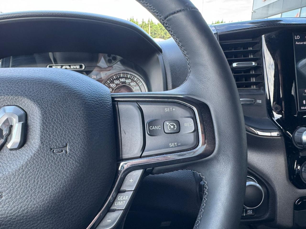 DODGE RAM 1500 CREW CAB BUILT TO SERVE EDITION