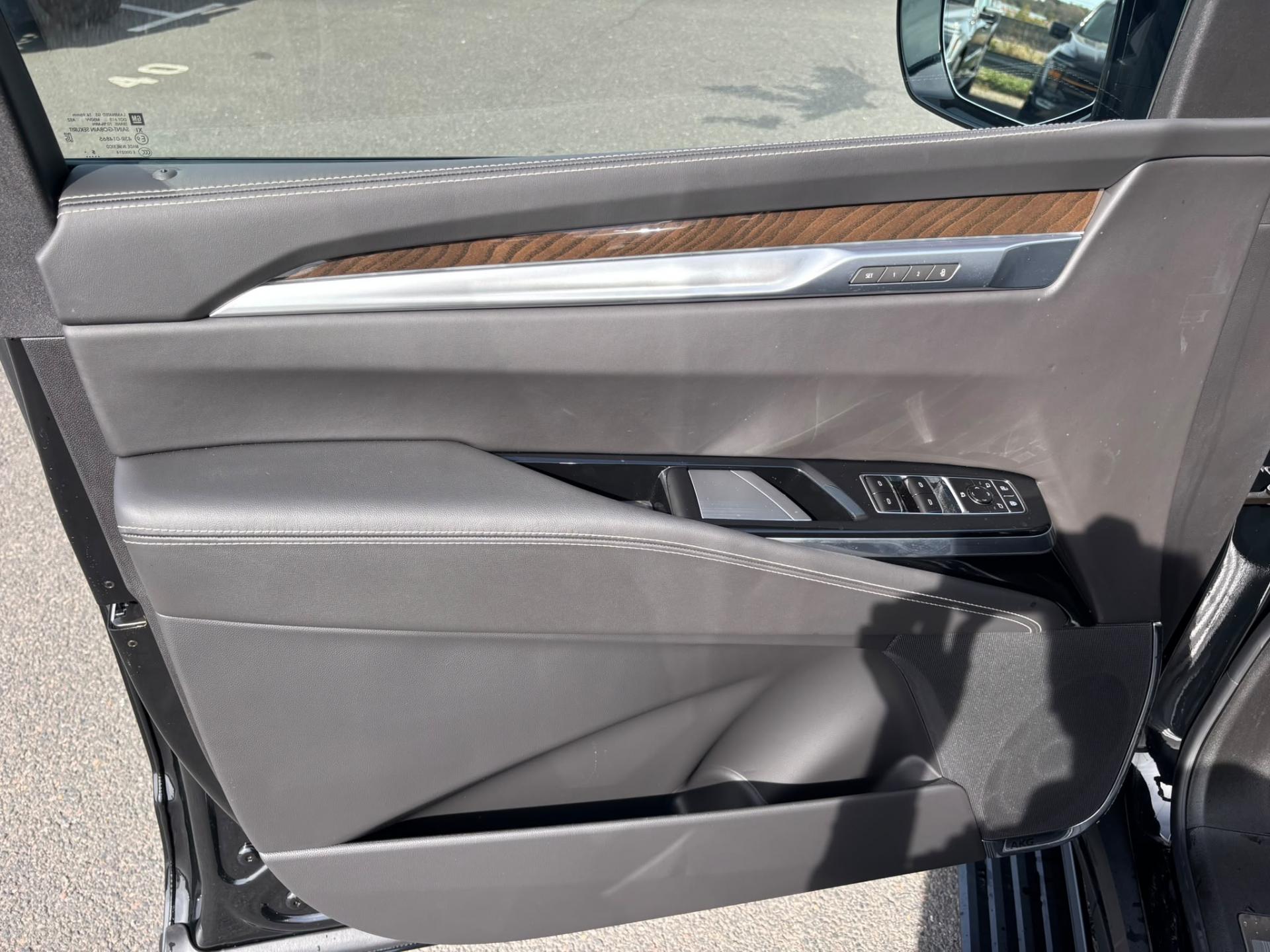 CADILLAC ESCALADE Platinum Sport V8 6.2L