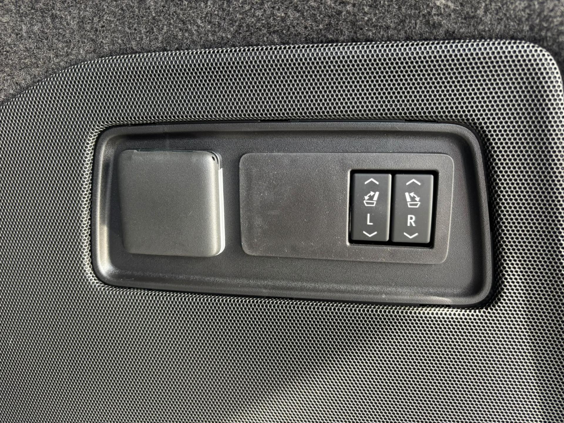 CADILLAC ESCALADE Platinum Sport V8 6.2L