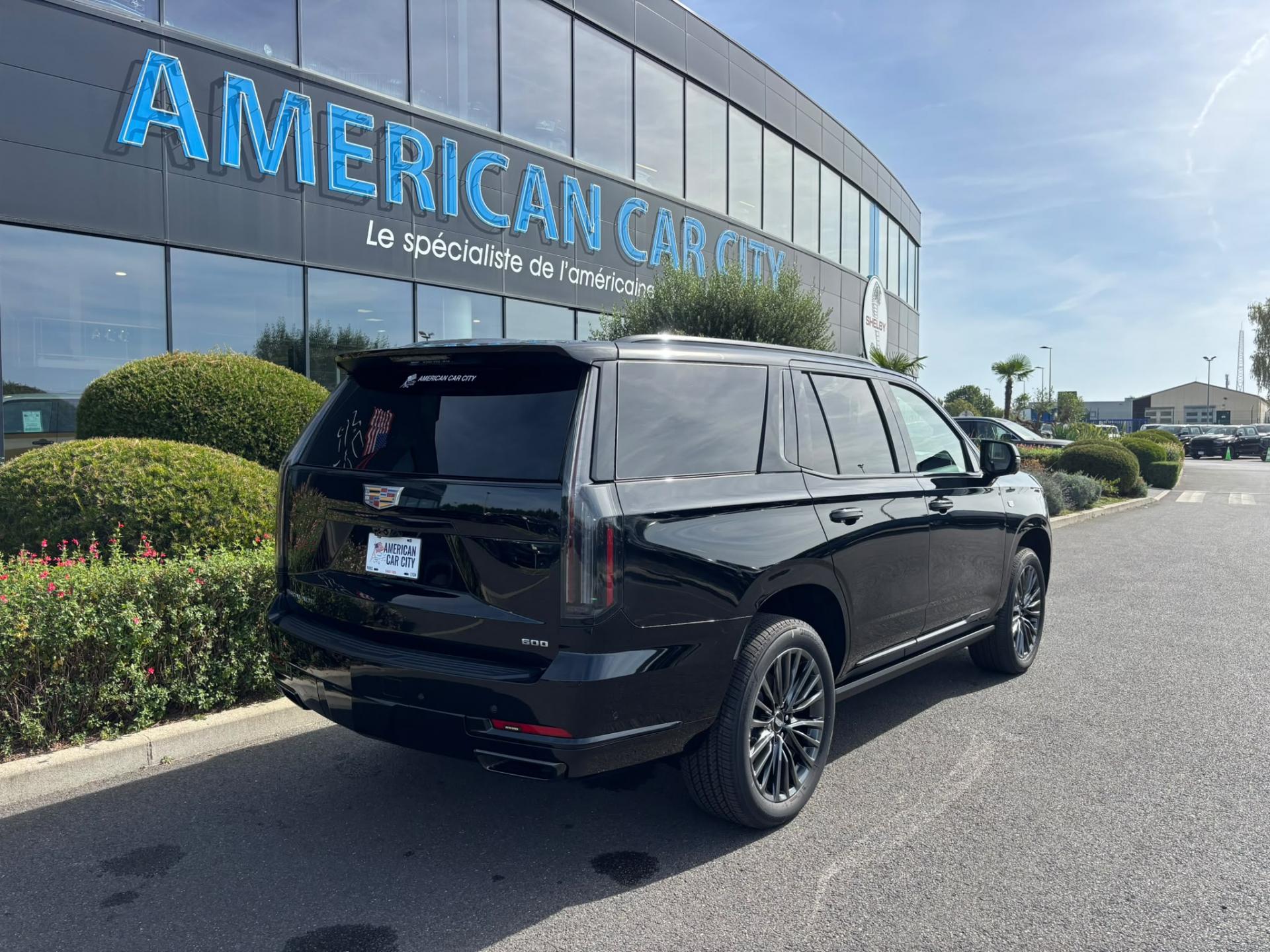 CADILLAC ESCALADE Platinum Sport V8 6.2L