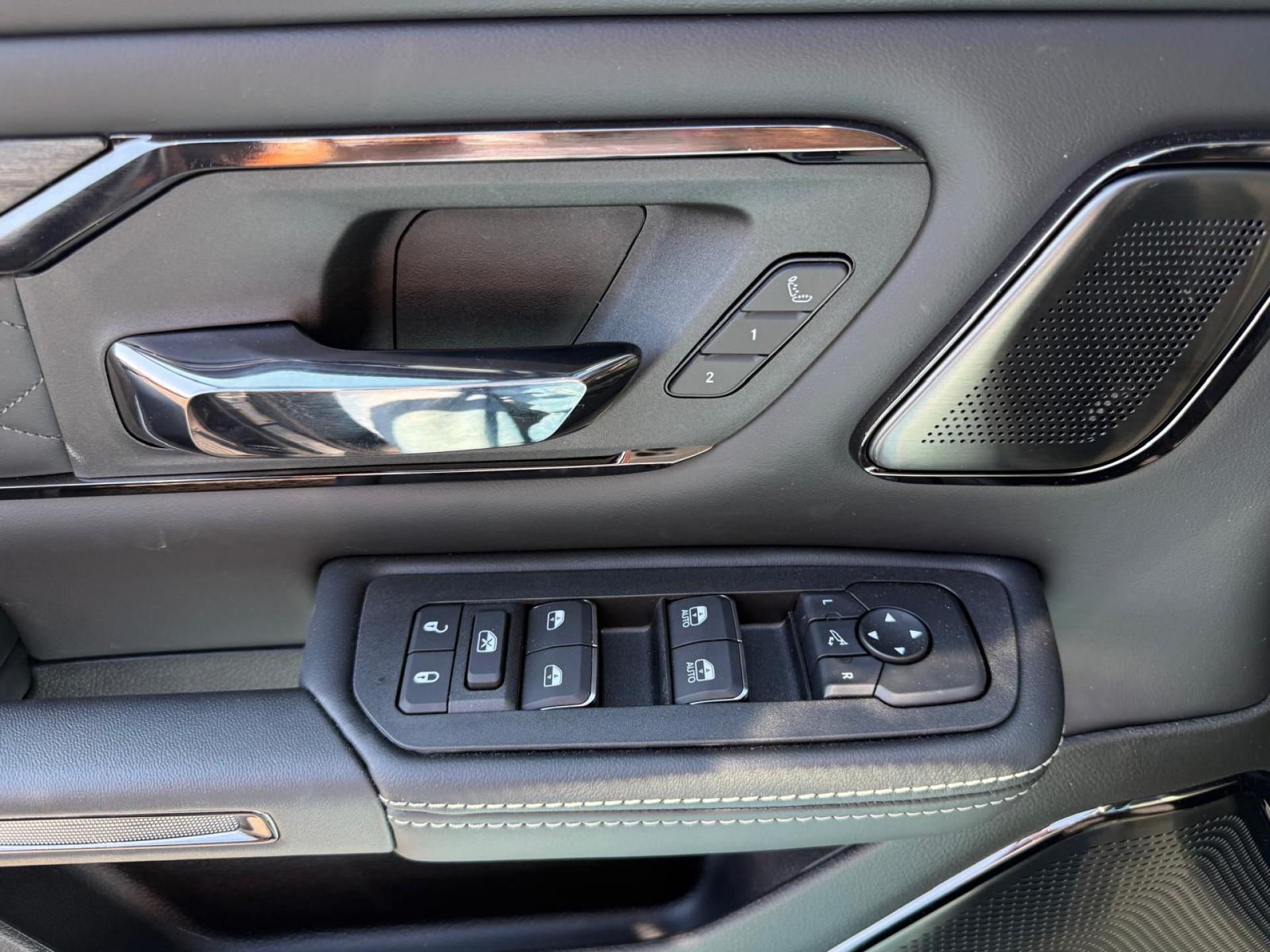 DODGE RAM 1500 CREW LIMITED NIGHT EDITION RAMBOX HAYON MULTI V8 5,7L