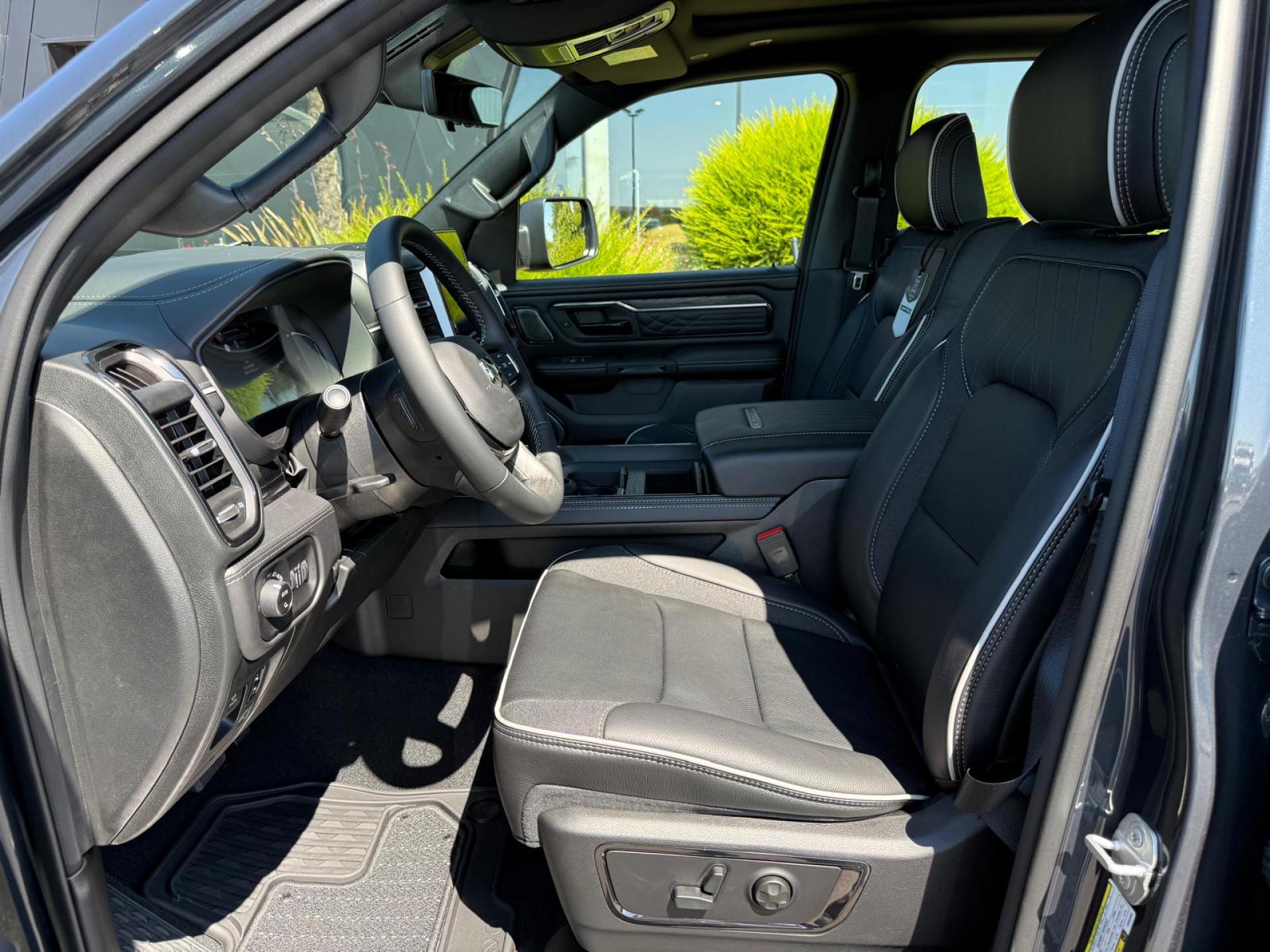 DODGE RAM 1500 CREW LIMITED NIGHT EDITION RAMBOX HAYON MULTI V8 5,7L
