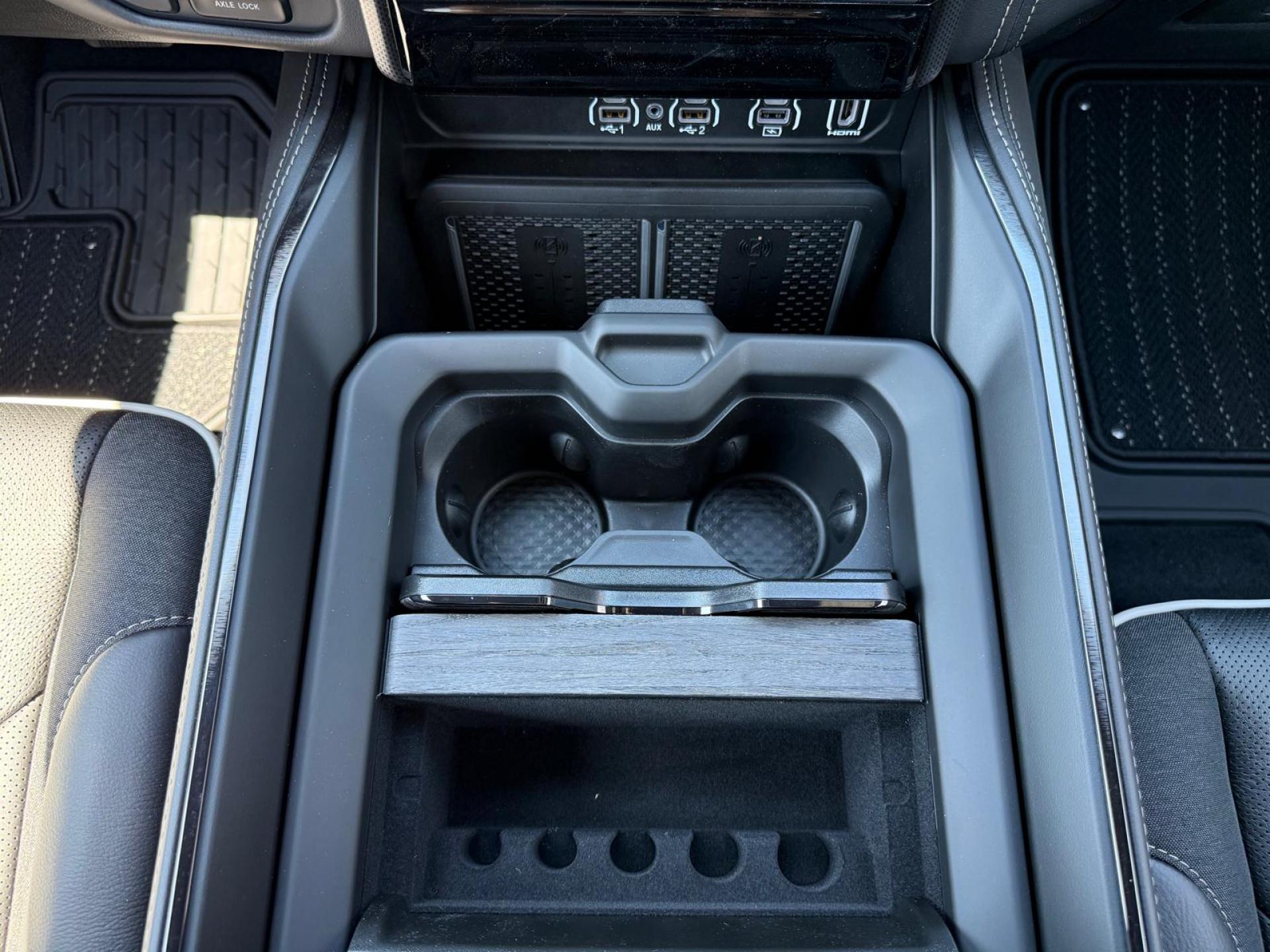 DODGE RAM 1500 CREW LIMITED NIGHT EDITION RAMBOX HAYON MULTI V8 5,7L