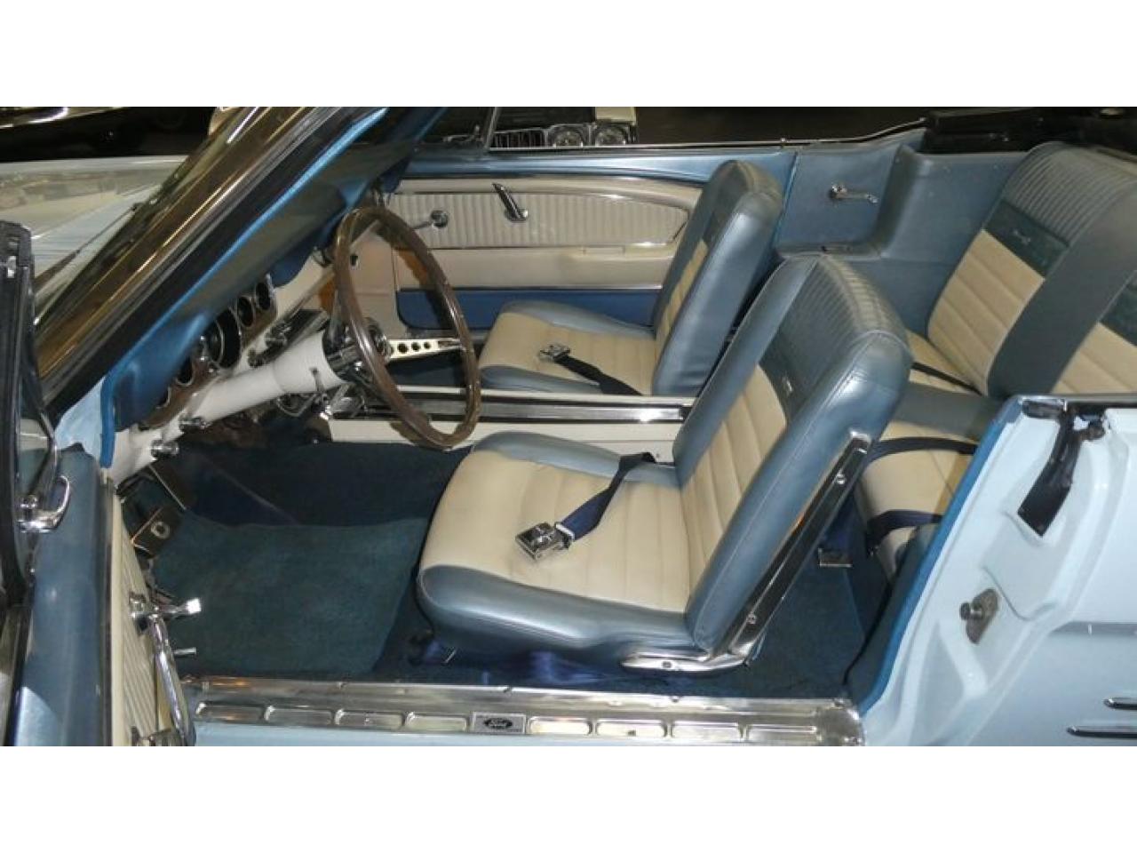 FORD MUSTANG Cabriolet 289 code A toutes options