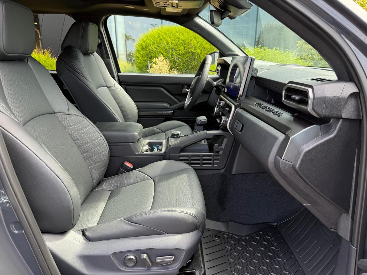 TOYOTA TACOMA TRD SPORT PREMIUM