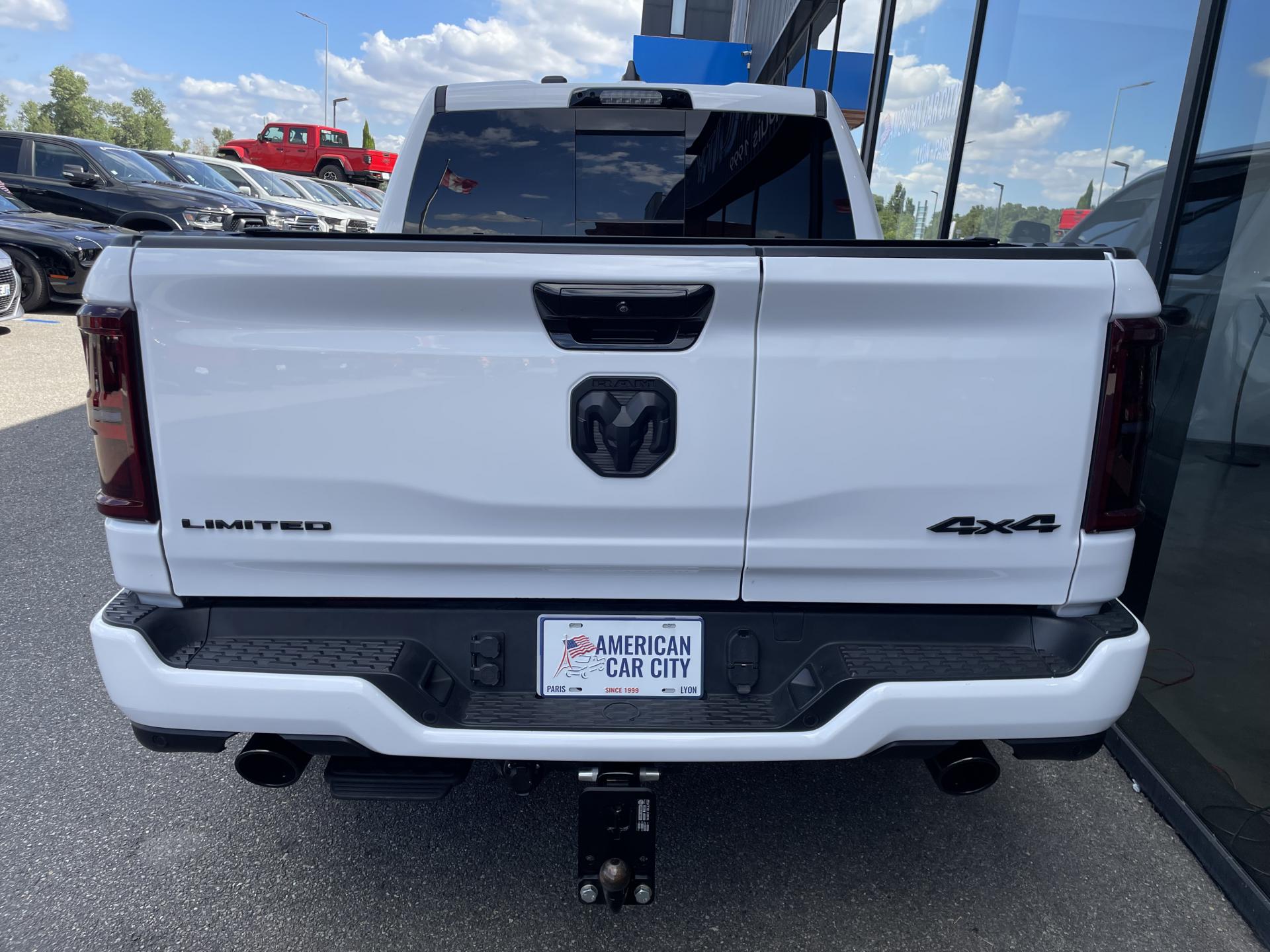 DODGE RAM 1500 CREW LIMITED NIGHT EDITION RAMBOX HAYON MULTI