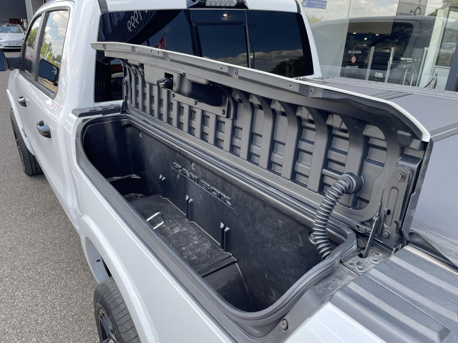 DODGE RAM 1500 CREW LIMITED NIGHT EDITION RAMBOX HAYON MULTI