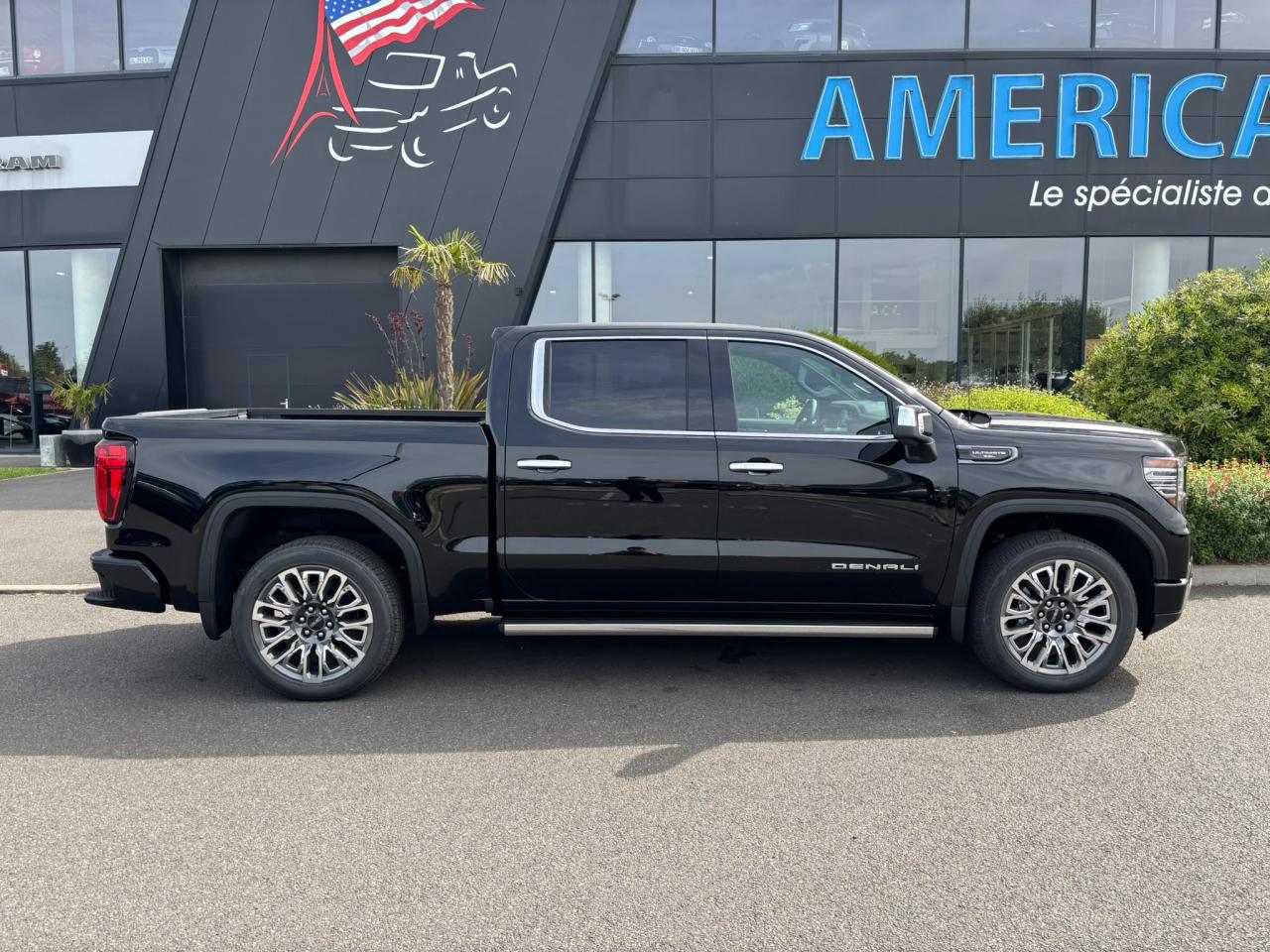 GMC Sierra 1500 Crew cab Denali DIESEL DURAMAX 3.0L