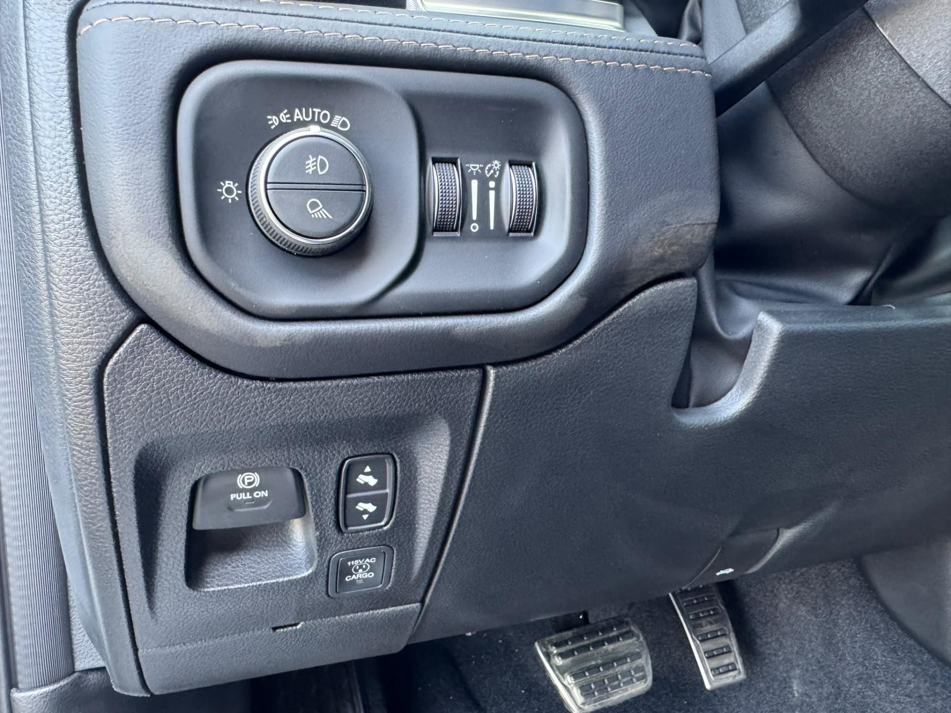 DODGE RAM 1500 CREW TUNGSTEN AIR RAMBOX