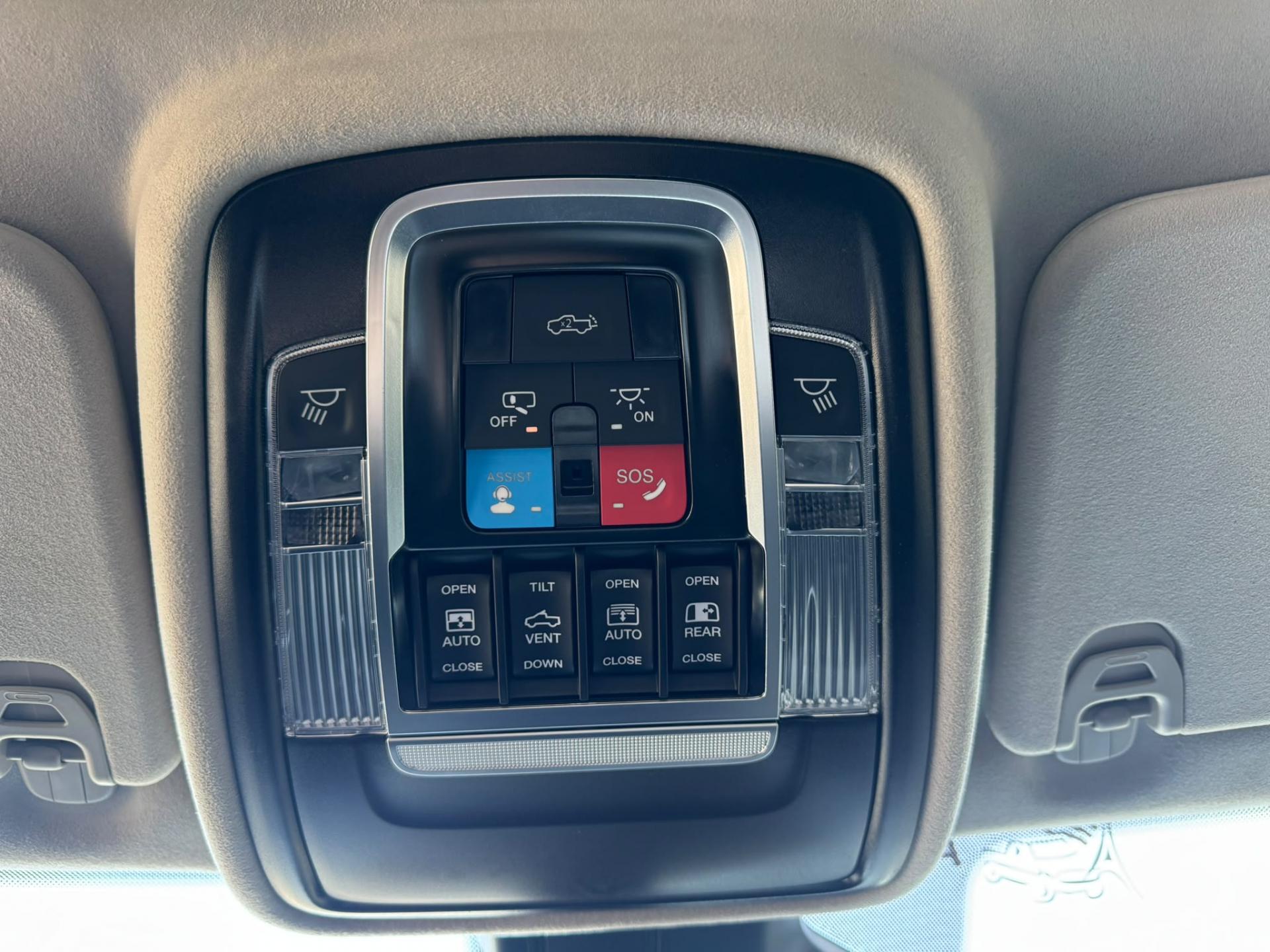 DODGE RAM 1500 CREW TUNGSTEN AIR RAMBOX
