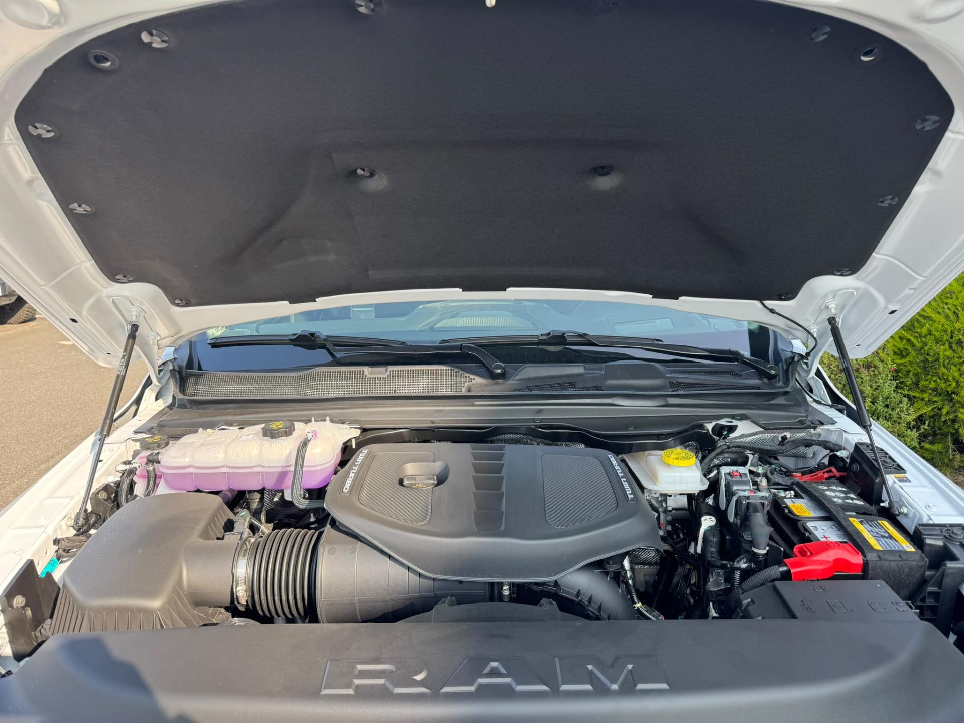 DODGE RAM 1500 CREW TUNGSTEN AIR RAMBOX