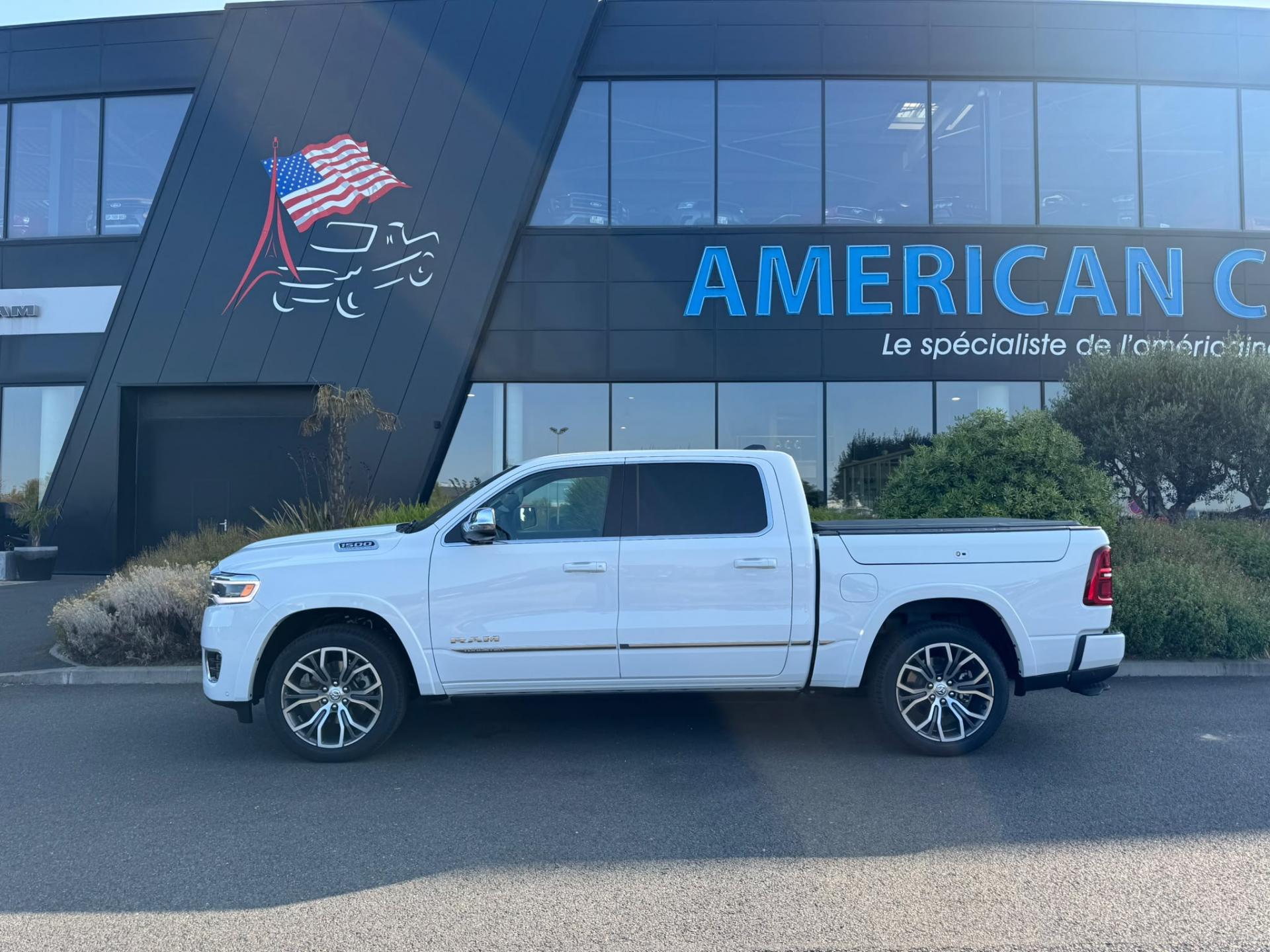 DODGE RAM 1500 CREW TUNGSTEN AIR RAMBOX