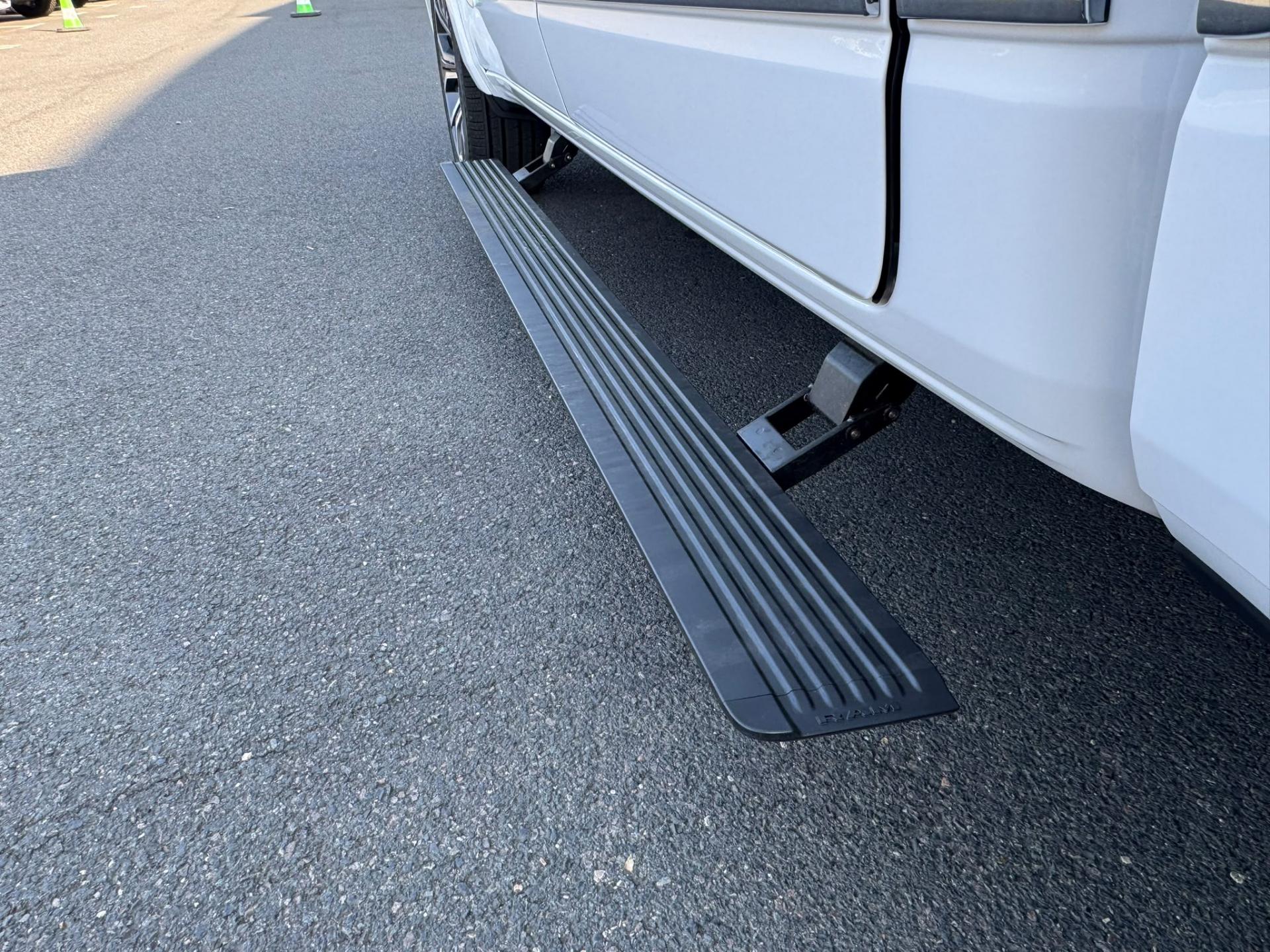 DODGE RAM 1500 CREW TUNGSTEN AIR RAMBOX