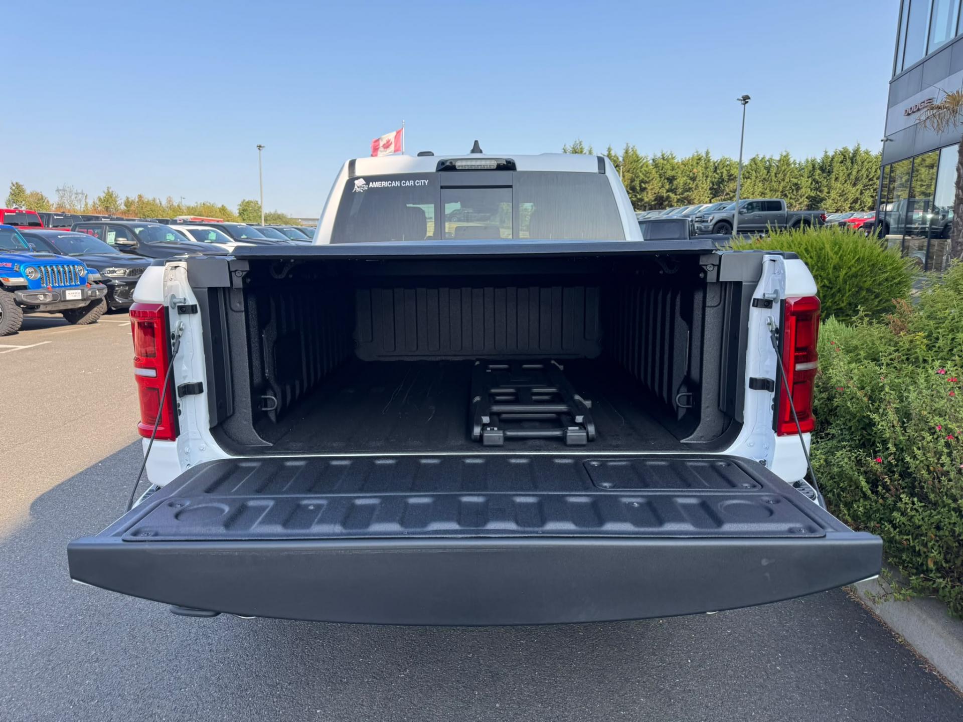 DODGE RAM 1500 CREW TUNGSTEN AIR RAMBOX