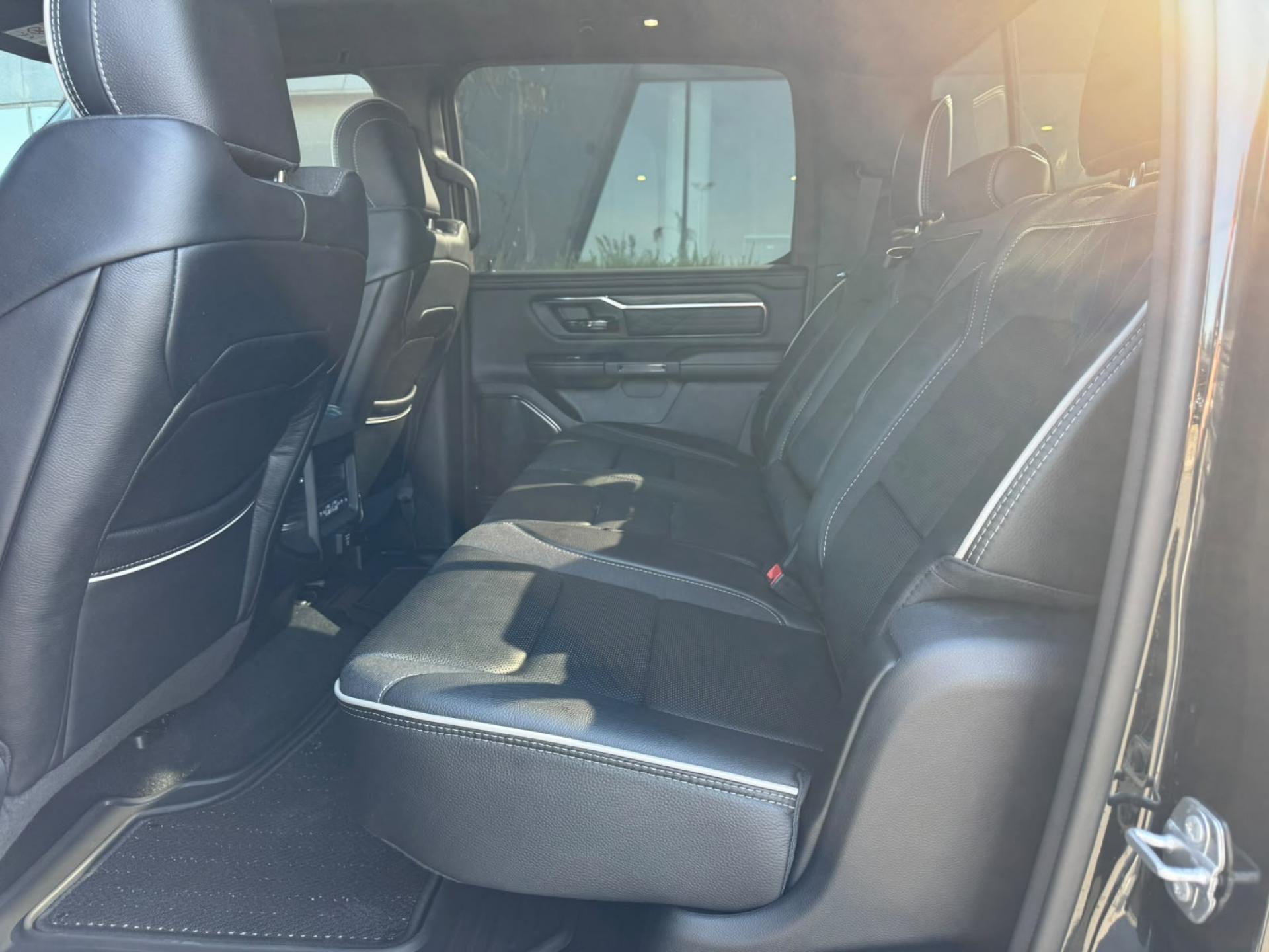 DODGE RAM 1500 CREW LIMITED NIGHT EDITION RAMBOX