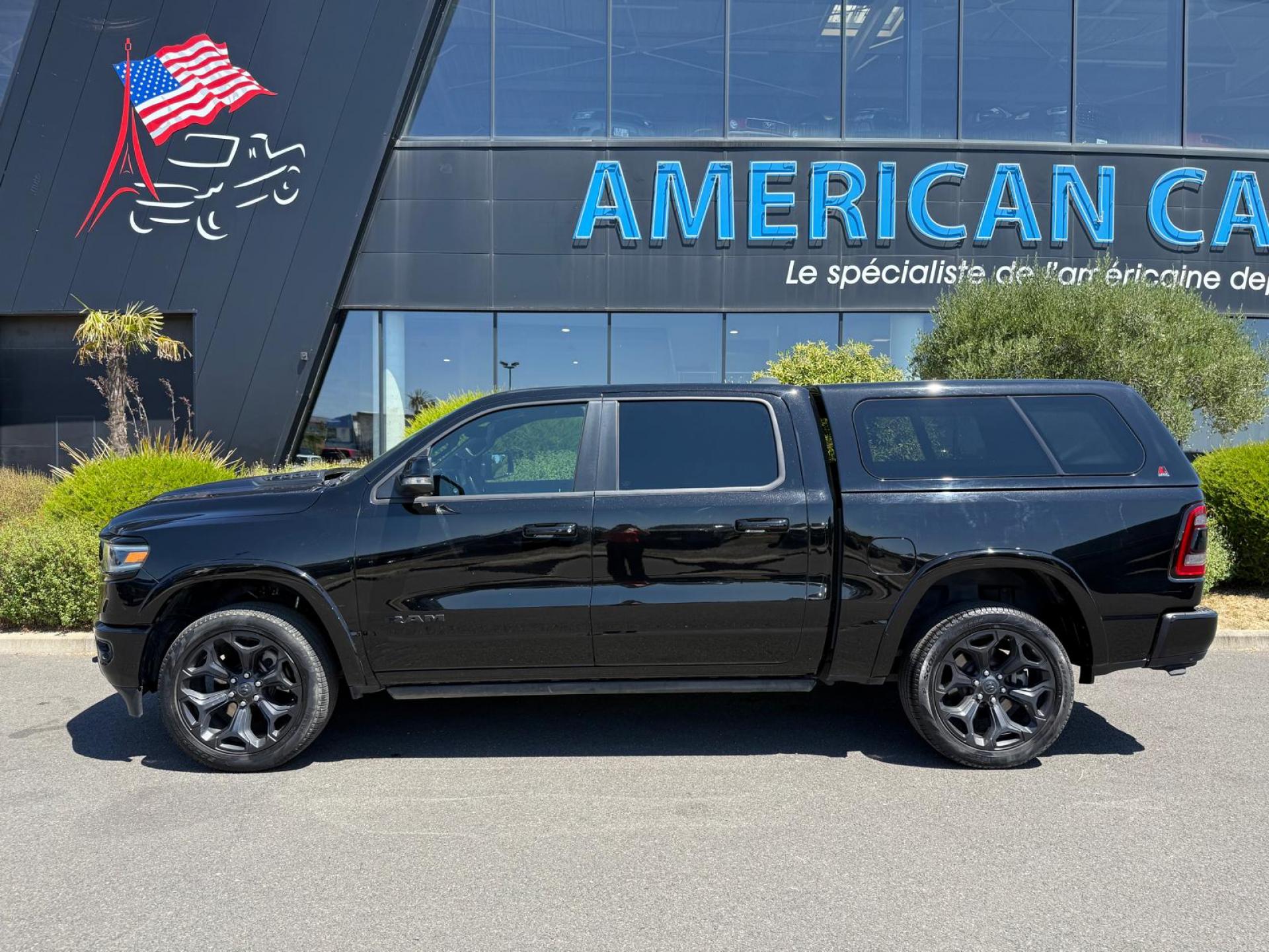DODGE RAM 1500 CREW LIMITED NIGHT EDITION