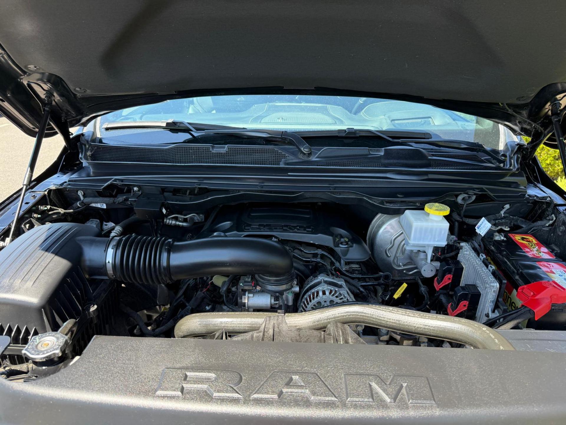 DODGE RAM 1500 CREW LIMITED NIGHT EDITION