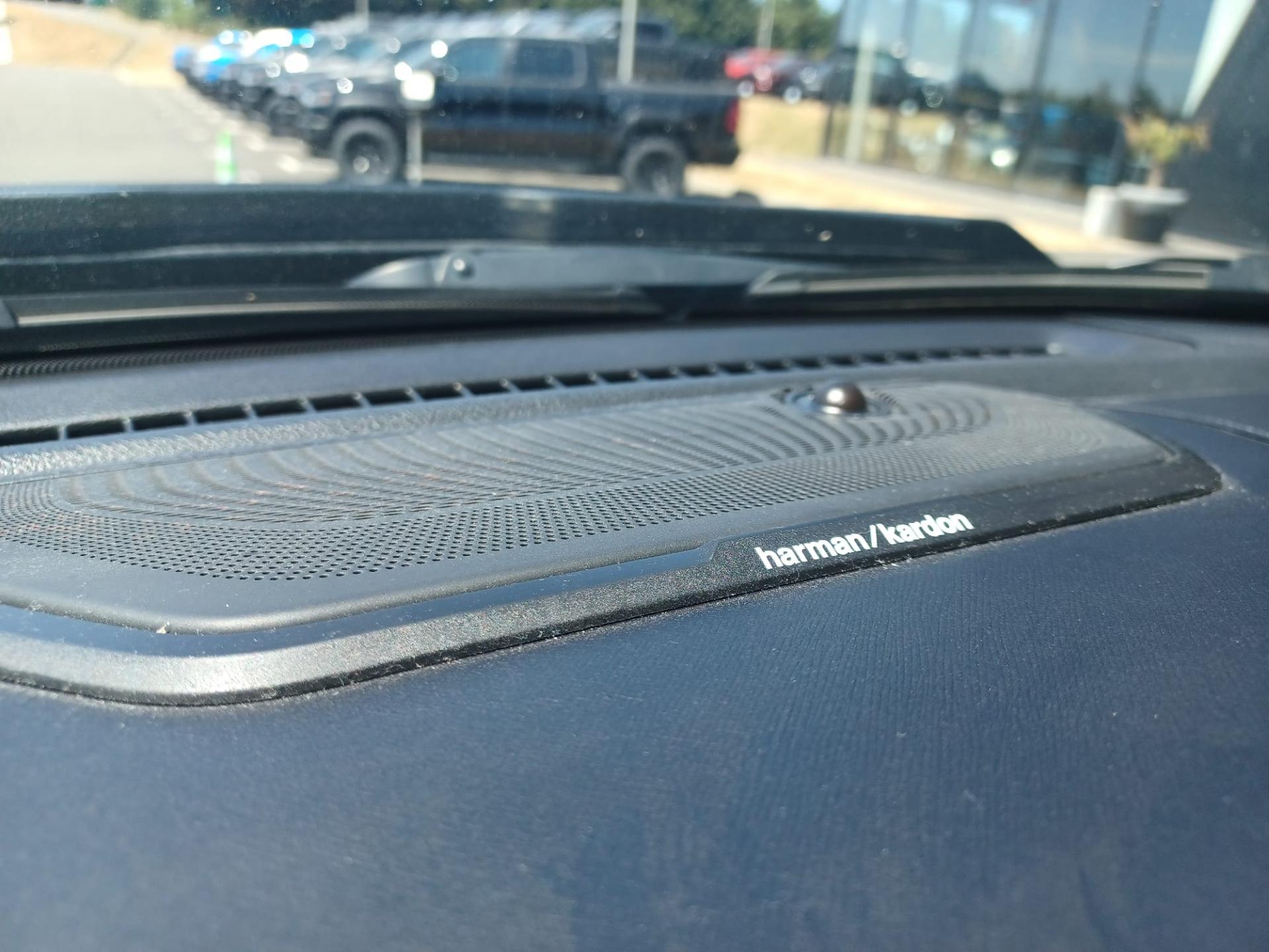 DODGE RAM 1500 CREW LIMITED NIGHT EDITION