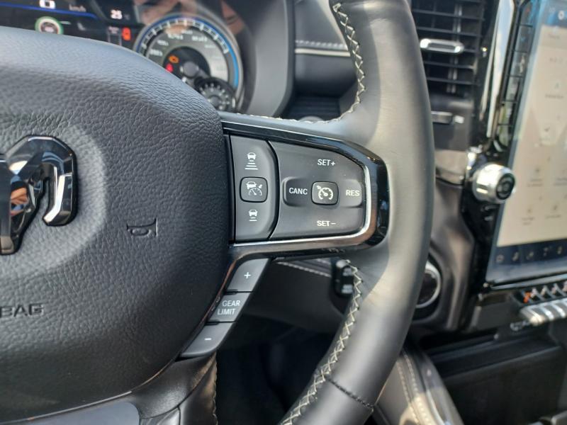 DODGE RAM 1500 CREW LIMITED NIGHT EDITION