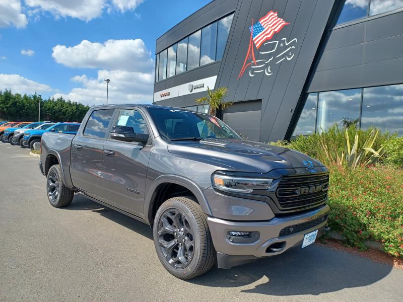 DODGE RAM 1500 CREW LIMITED NIGHT EDITION
