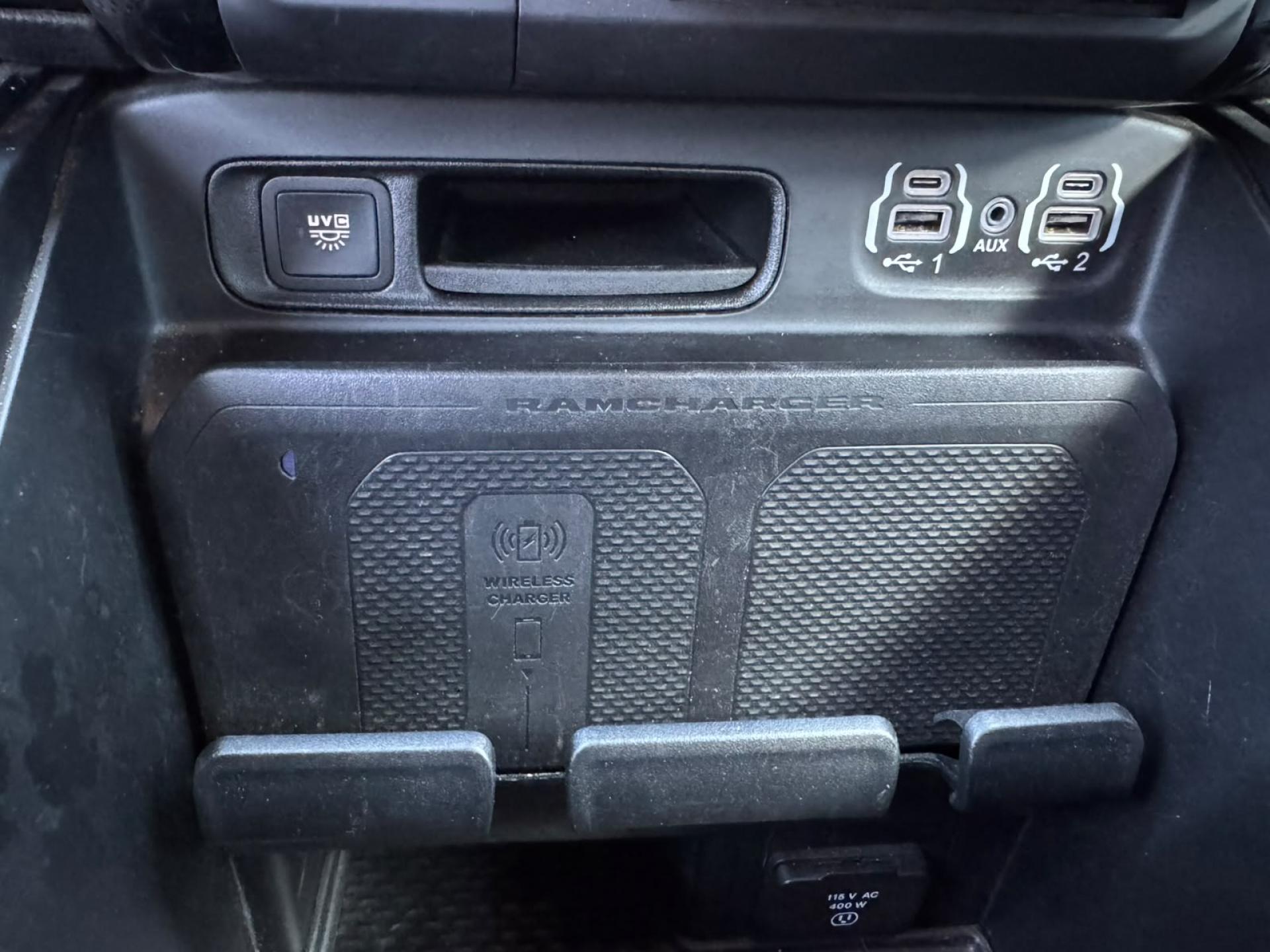 DODGE RAM 1500 CREW LIMITED (RED) EDITION