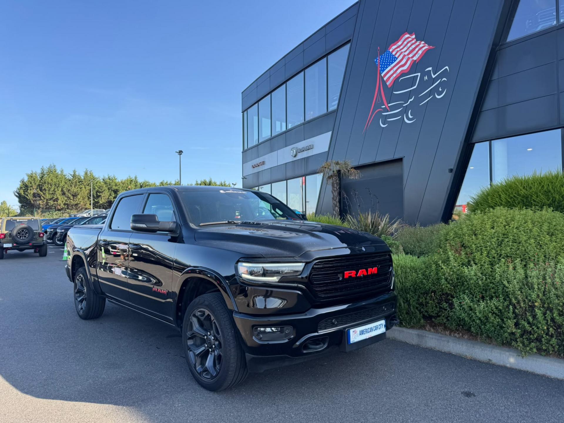 DODGE RAM 1500 CREW LIMITED (RED) EDITION