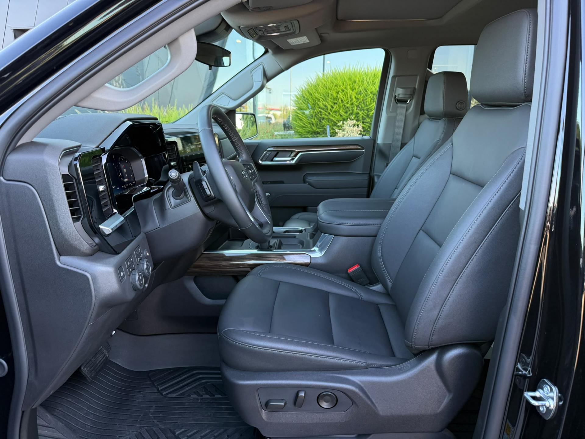 CHEVROLET SILVERADO LT TRAILBOSS V8 6.2 L - 2026