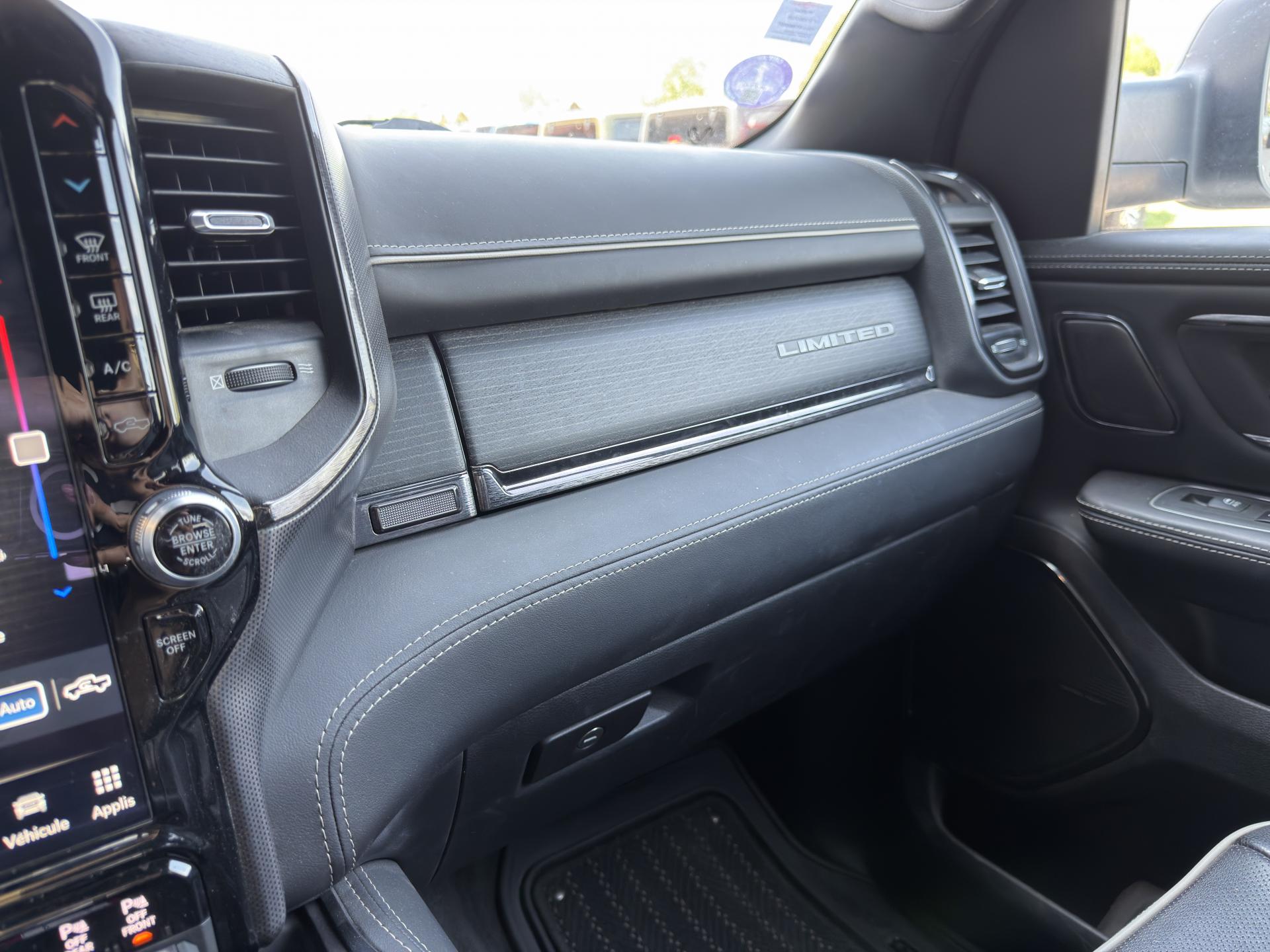 DODGE RAM 1500 CREWCAB LIMITED NIGHT EDITION - VENTE A MARCHAND