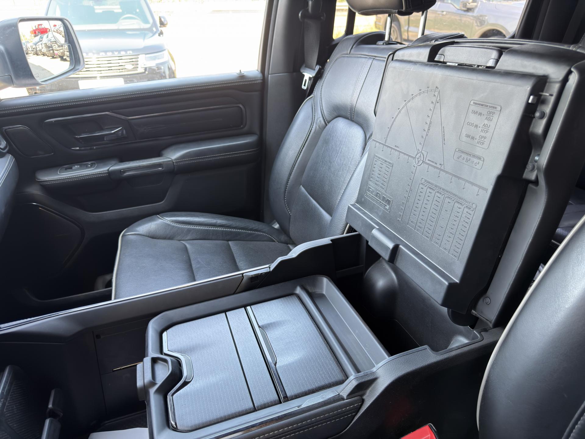 DODGE RAM 1500 CREWCAB LIMITED NIGHT EDITION - VENTE A MARCHAND