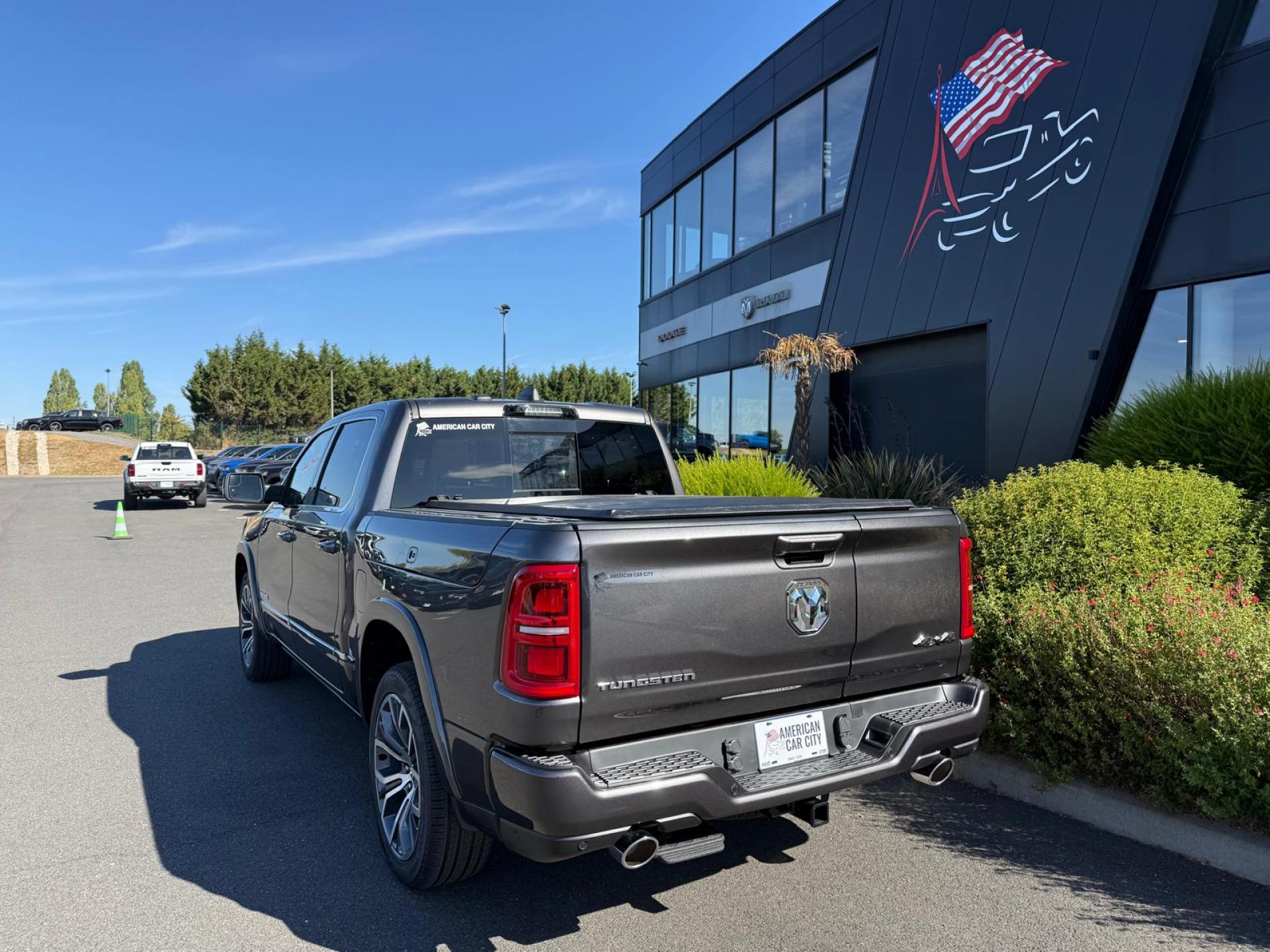 DODGE RAM 1500 CREW TUNGSTEN AIR RAMBOX HAYON MULTI