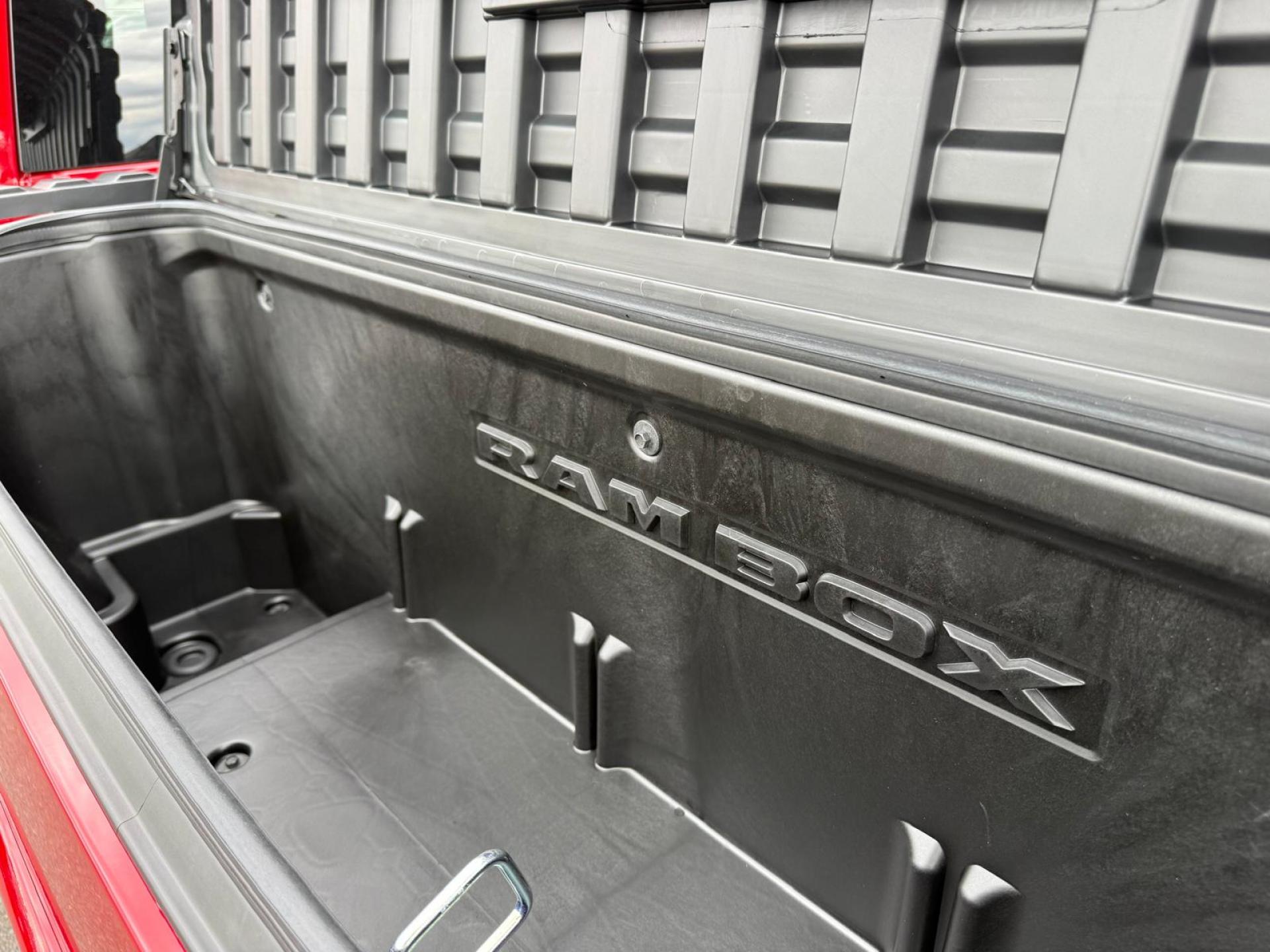 Thumbnail 36
