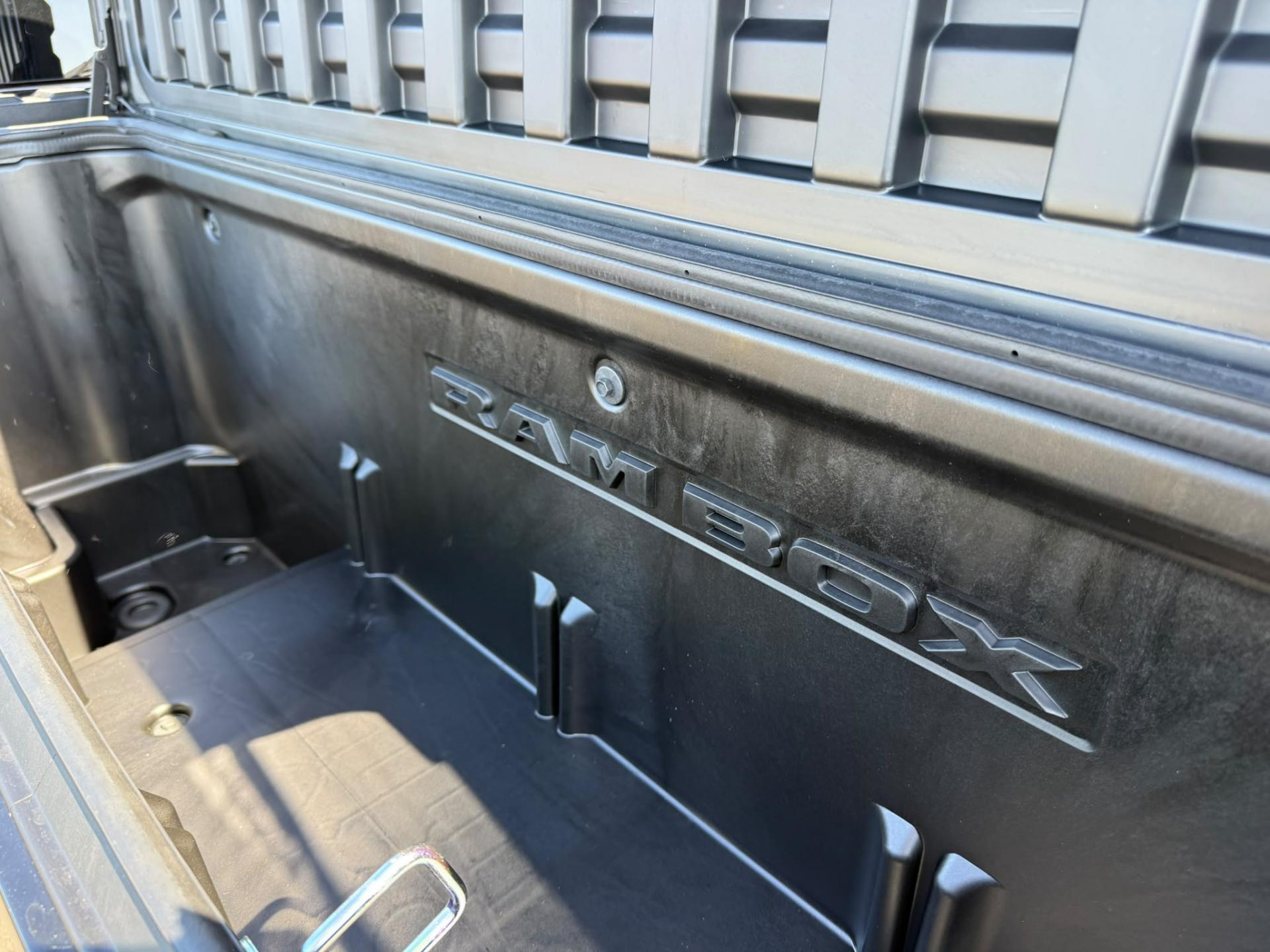 DODGE RAM 1500 CREW TUNGSTEN AIR RAMBOX