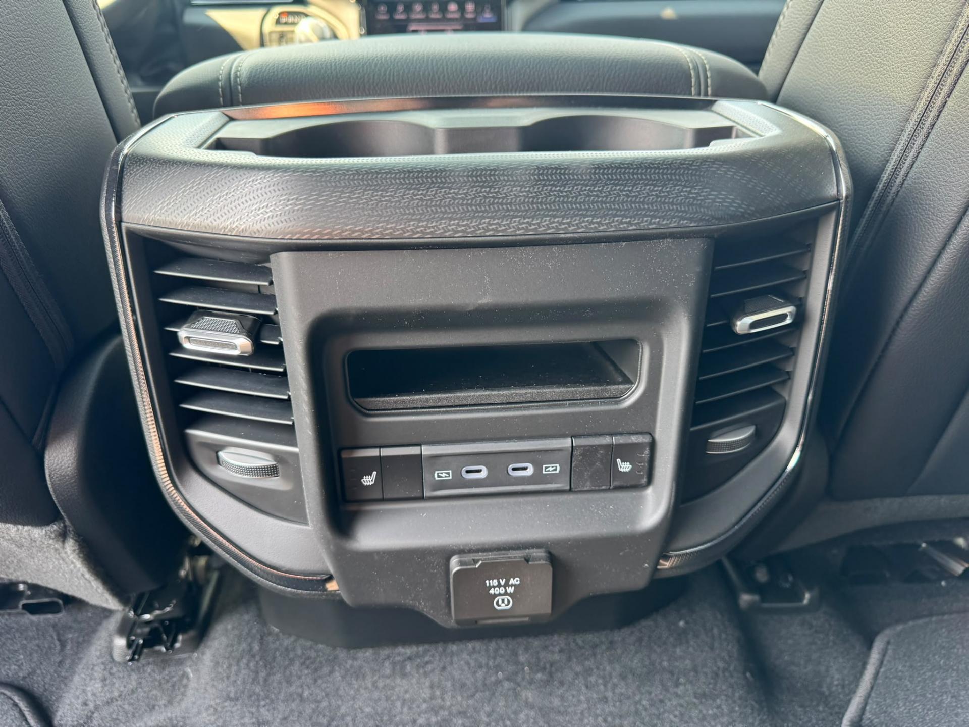 DODGE RAM 1500 CREW CAB SPORT NIGHT EDITION V8