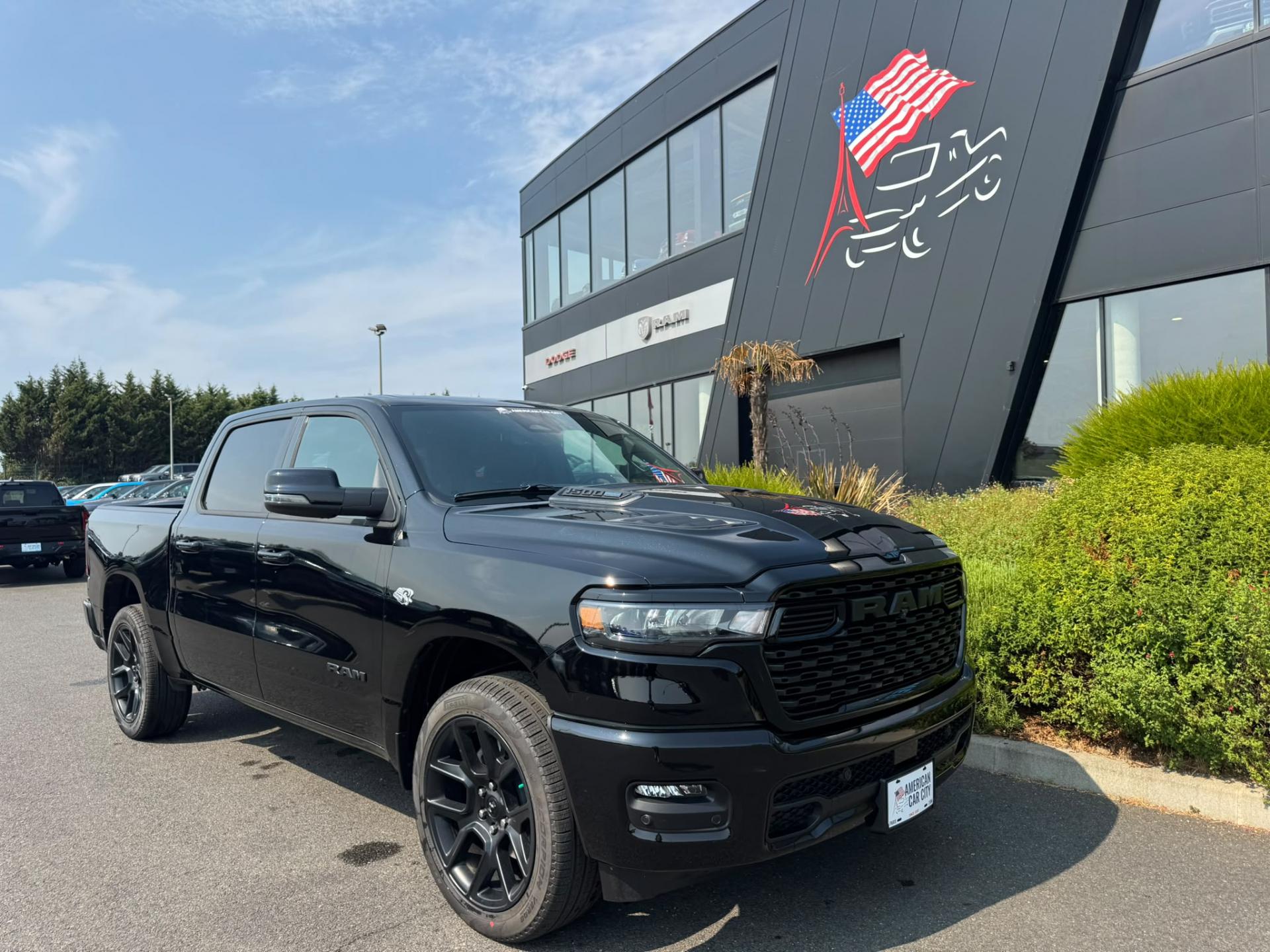 DODGE RAM 1500 CREW CAB SPORT NIGHT EDITION V8