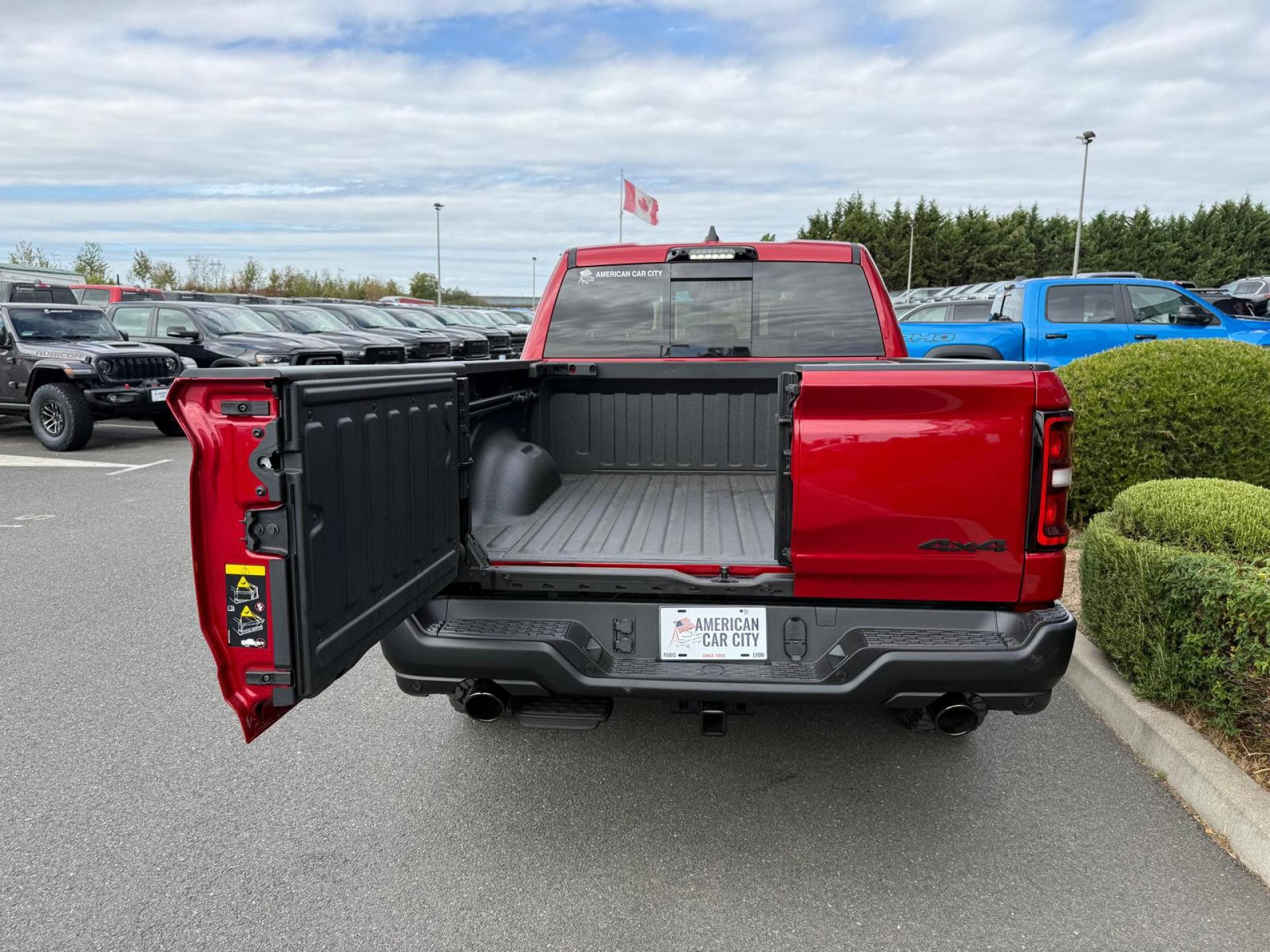 DODGE RAM 1500 CREW CAB REBEL AIR HAYON MULTI V8