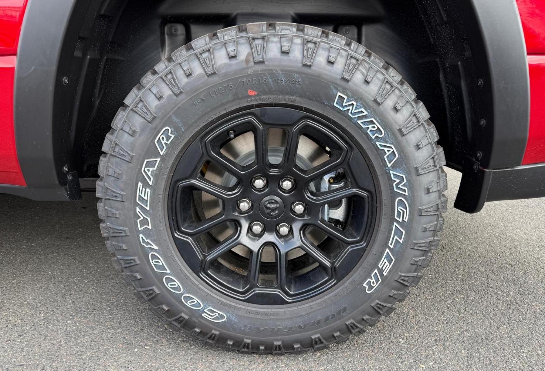 DODGE RAM 1500 CREW CAB REBEL AIR HAYON MULTI V8